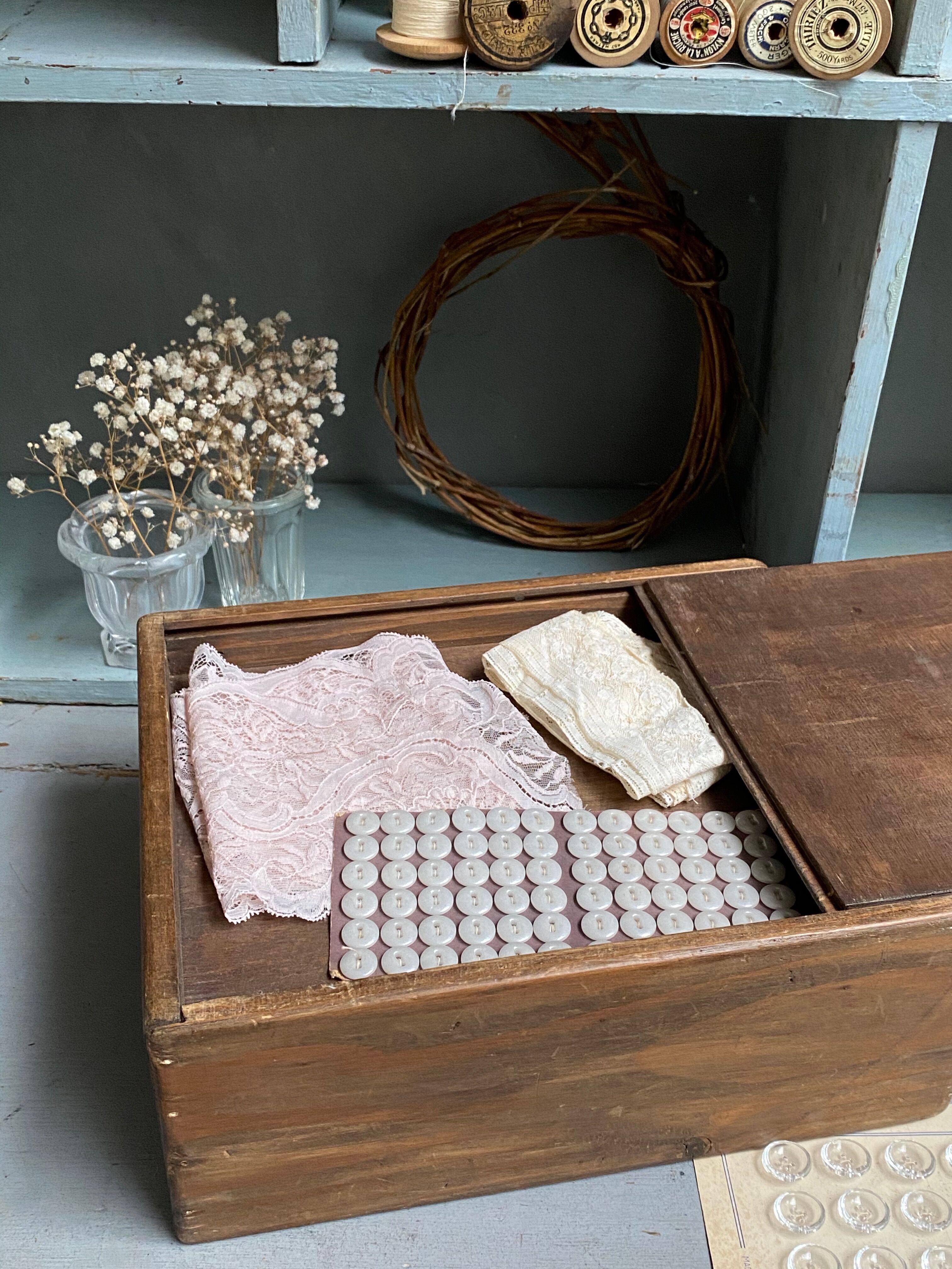 Two-sided sewing box