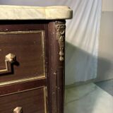 Commode 3 tiroirs de style Louis XVI, marbre et bronzes dorés