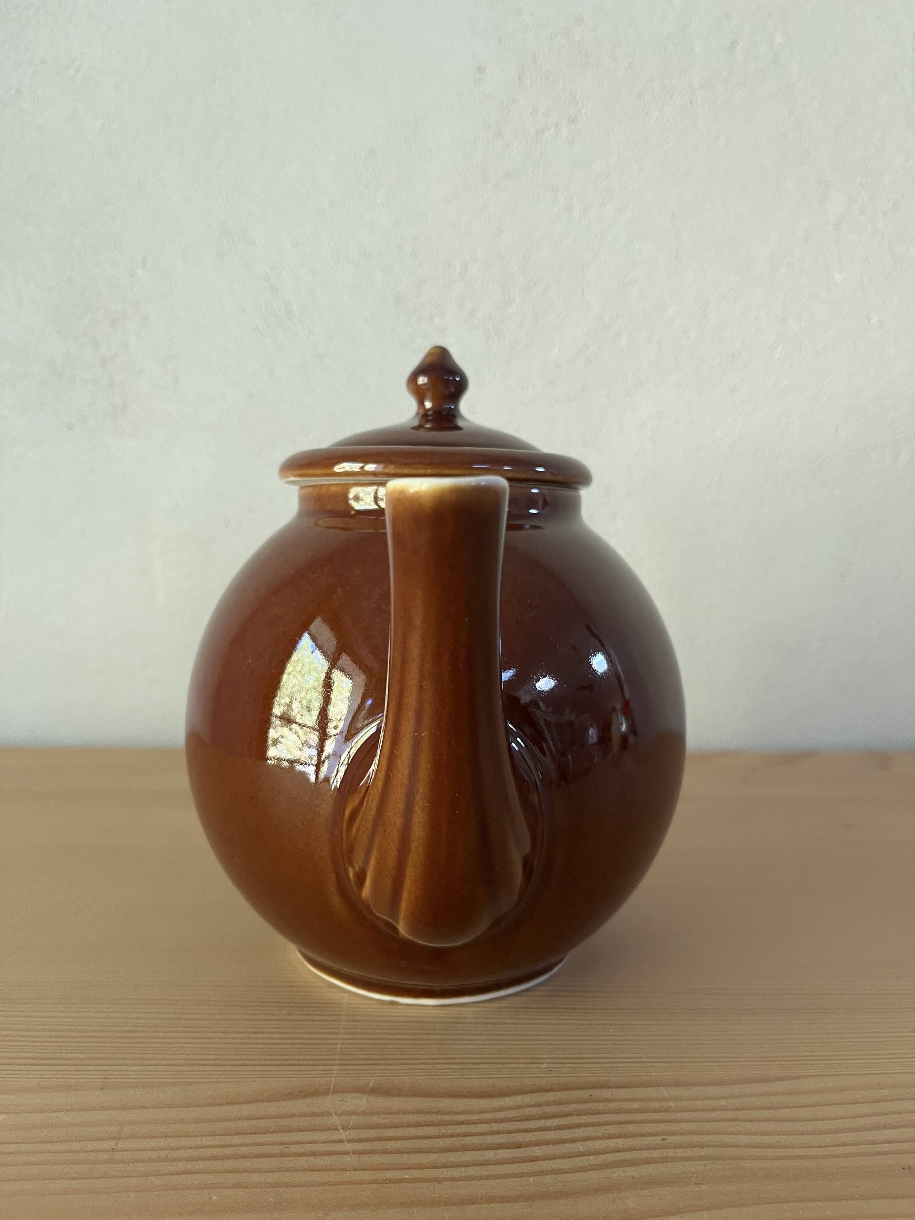 Large bistro teapot with infuser