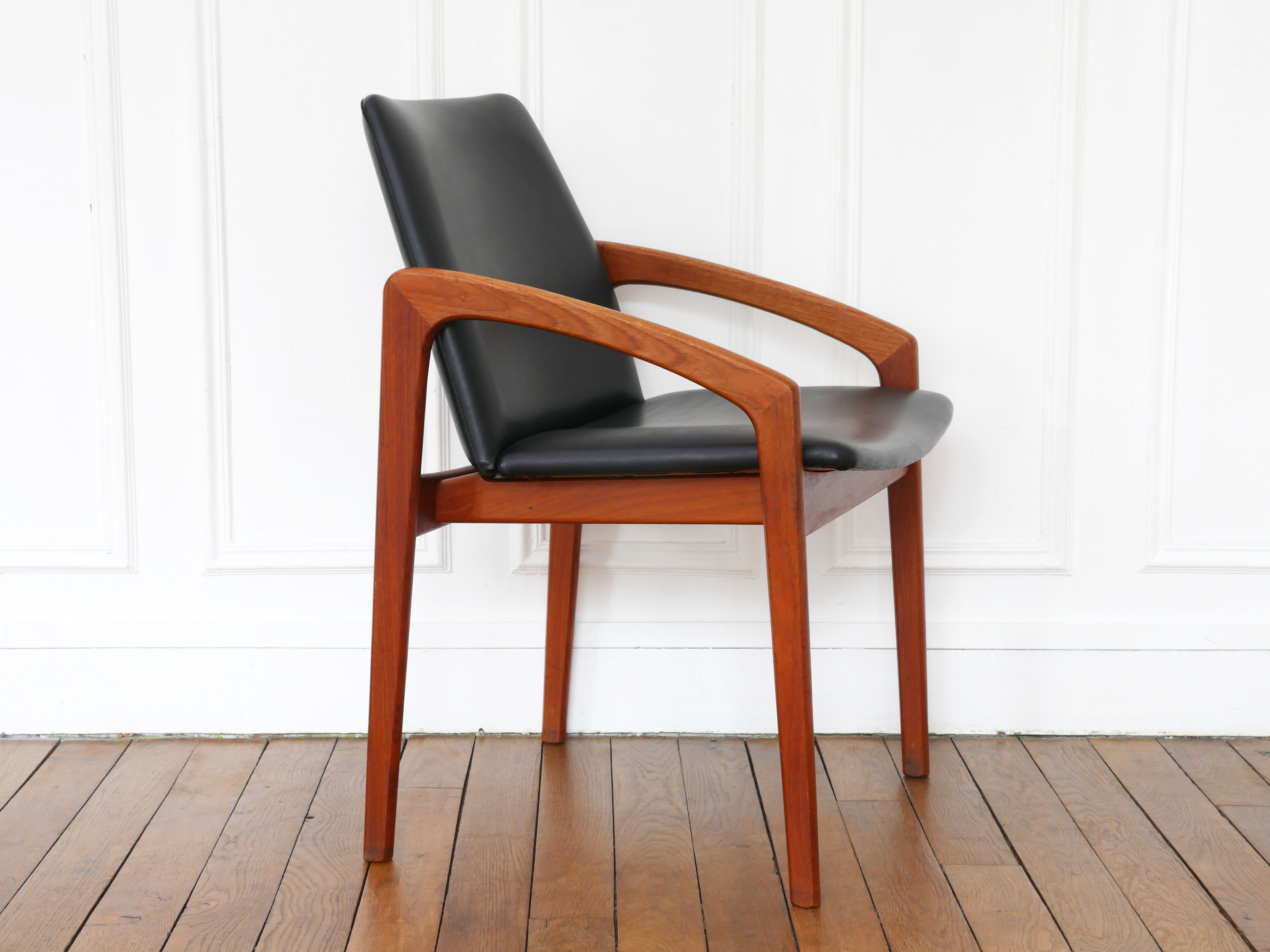 Fauteuil par Henning Kjærnulf pour Korup Stolefabrik