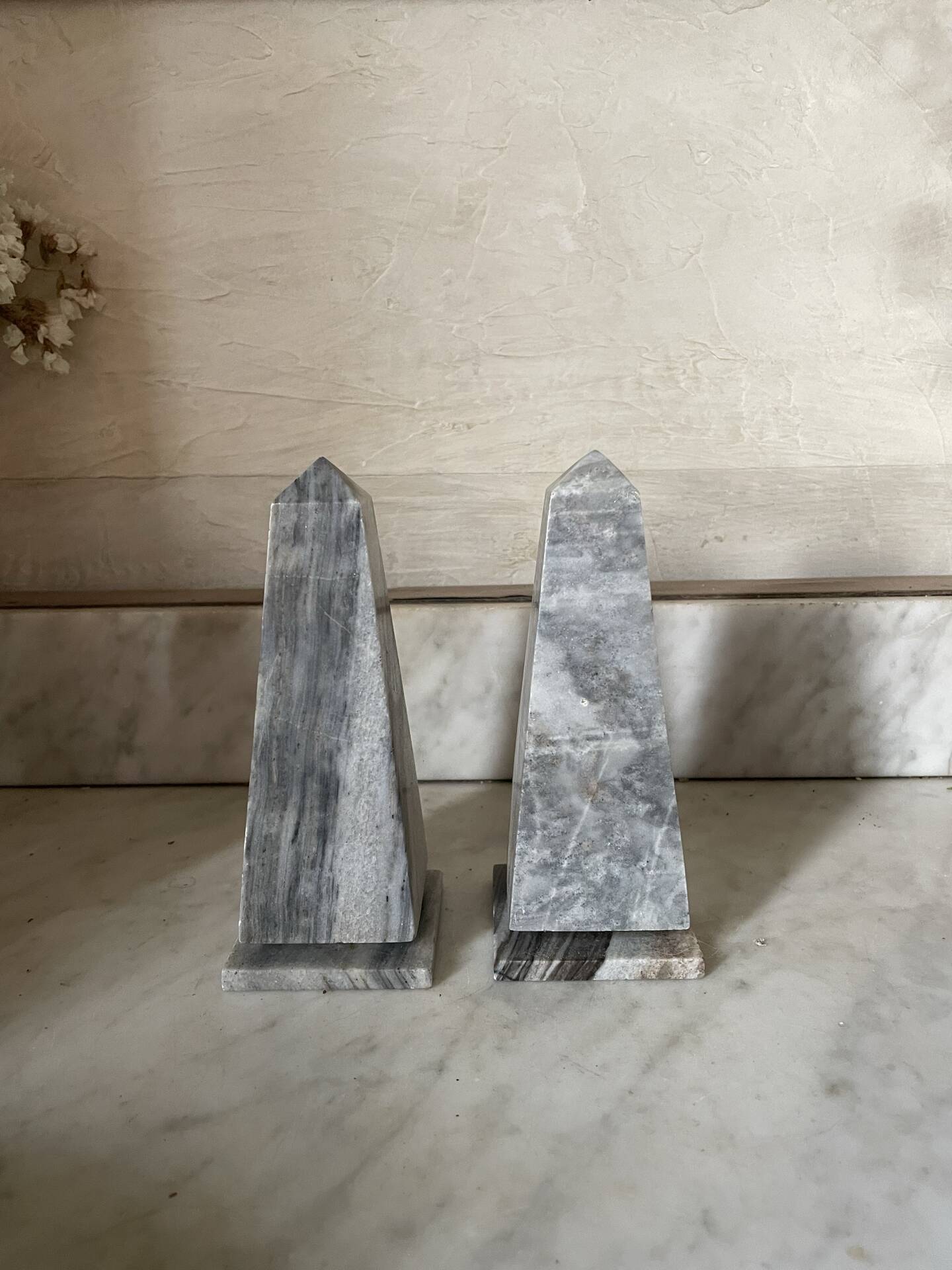 pair of obelisk bookends in marble Art Deco style