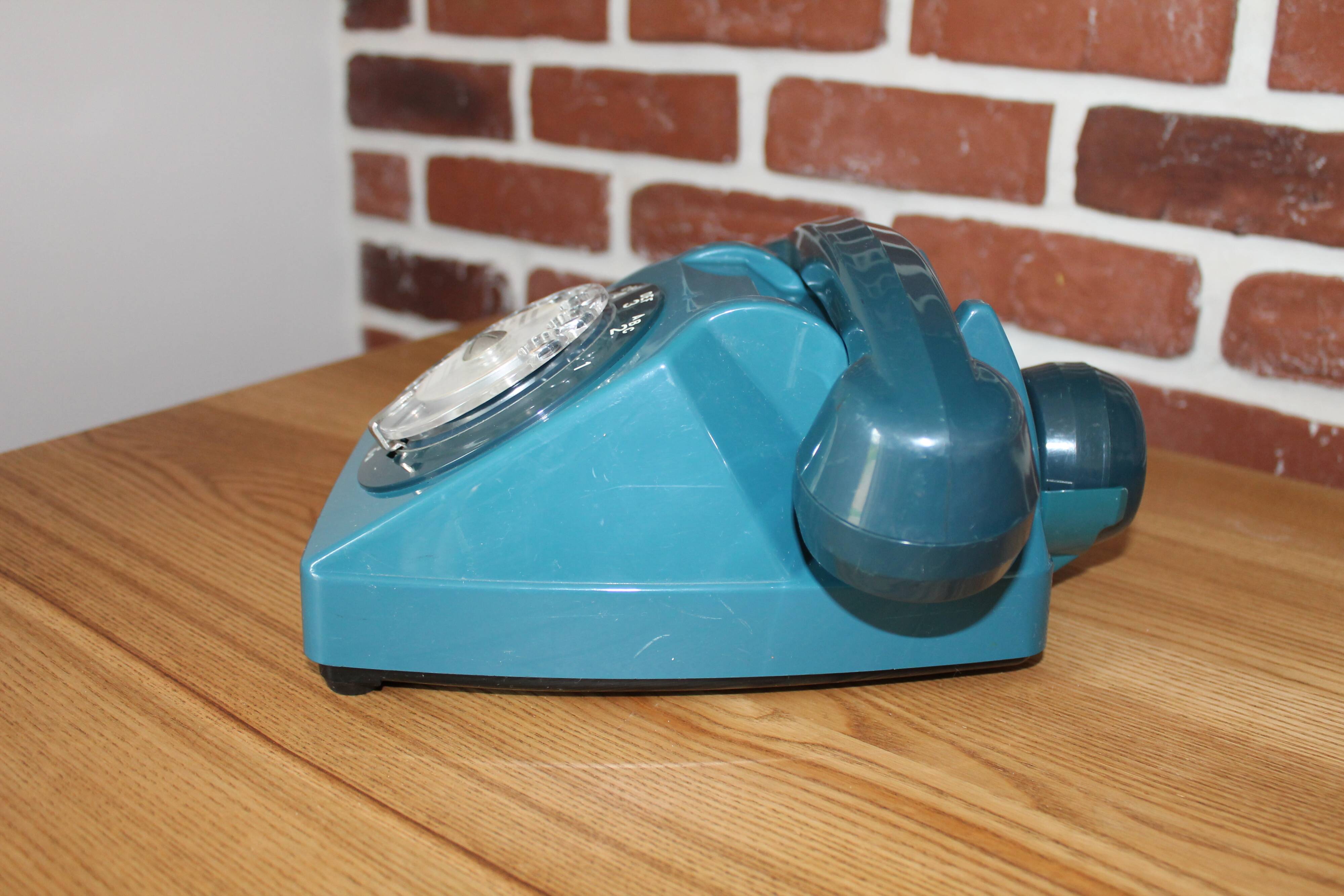 Telephone vintage rotary socotel s63 blue