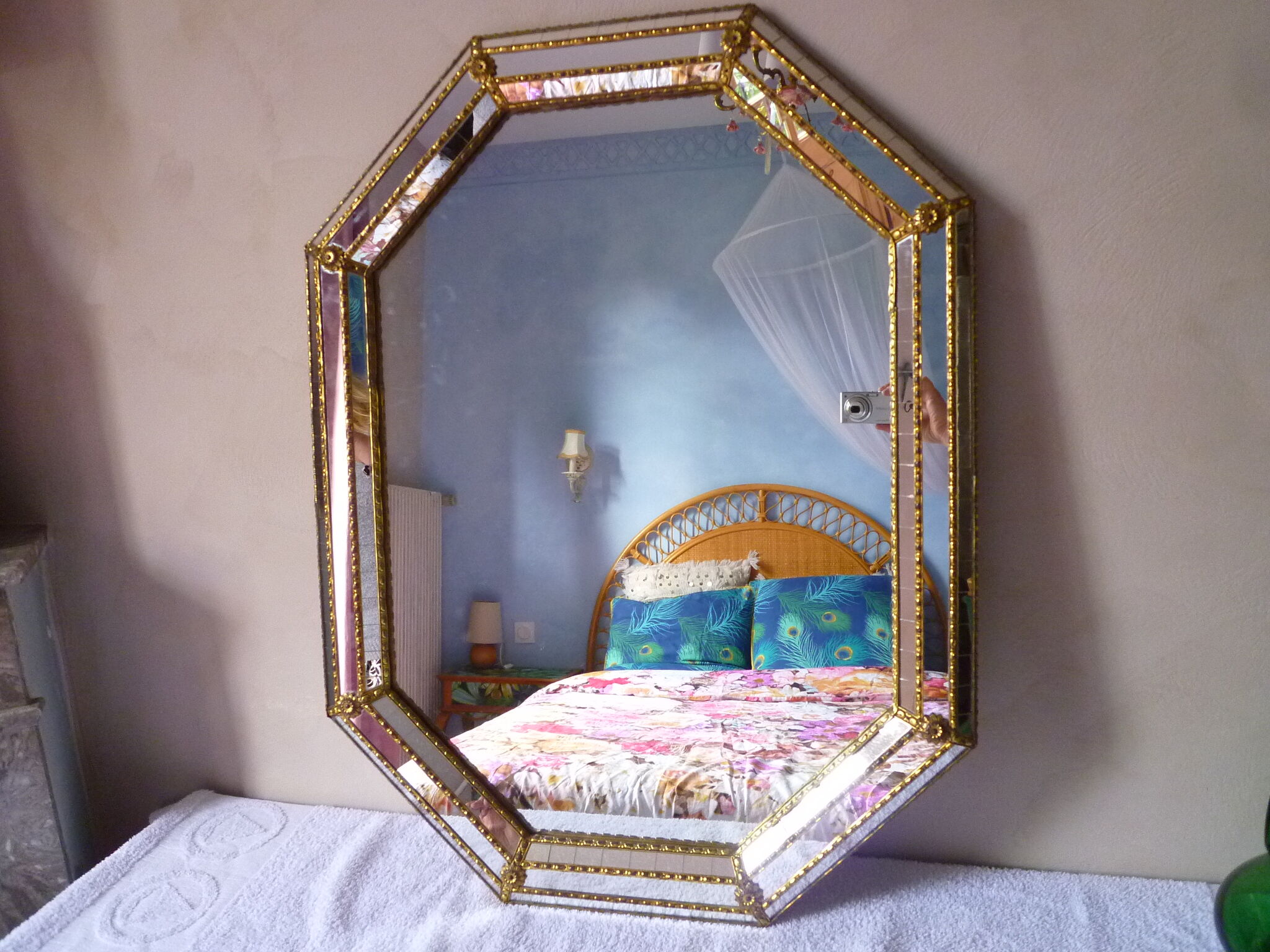 Octagonal mirror with facets  81x60cm