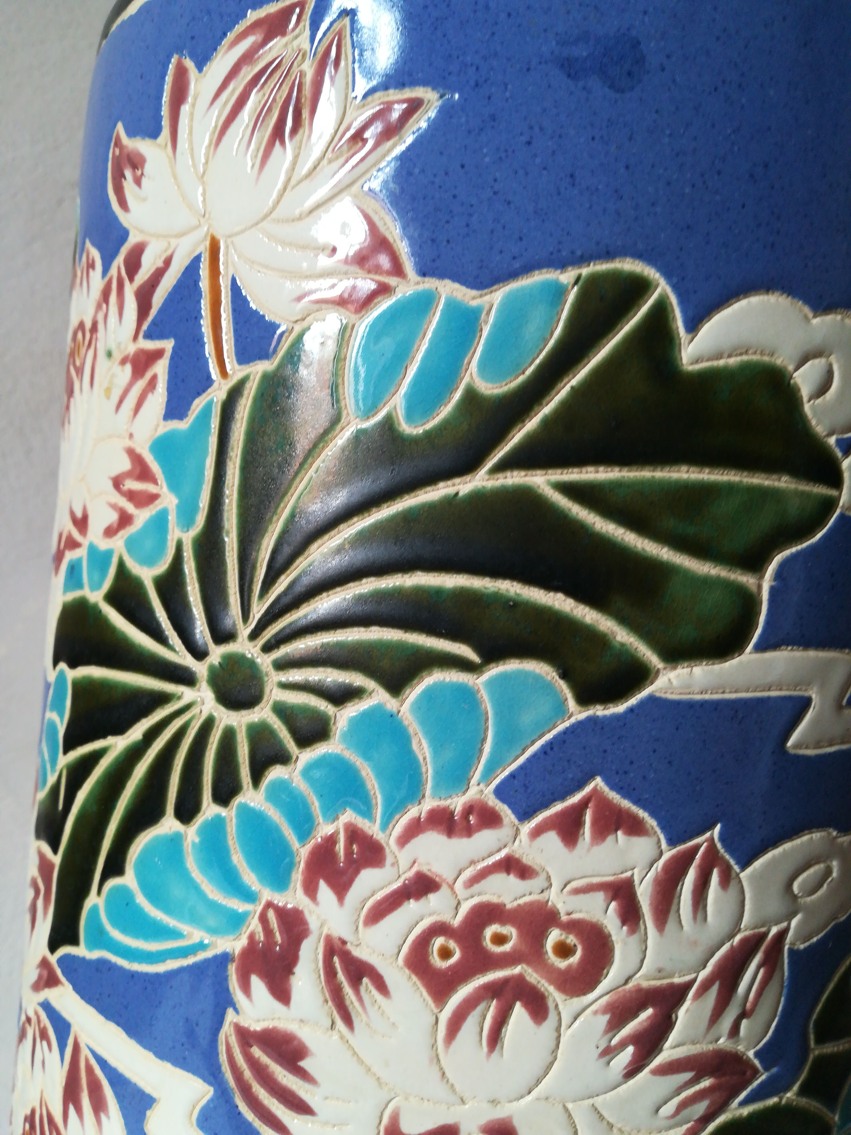 Umbrella holder ceramic a decoration of lotus