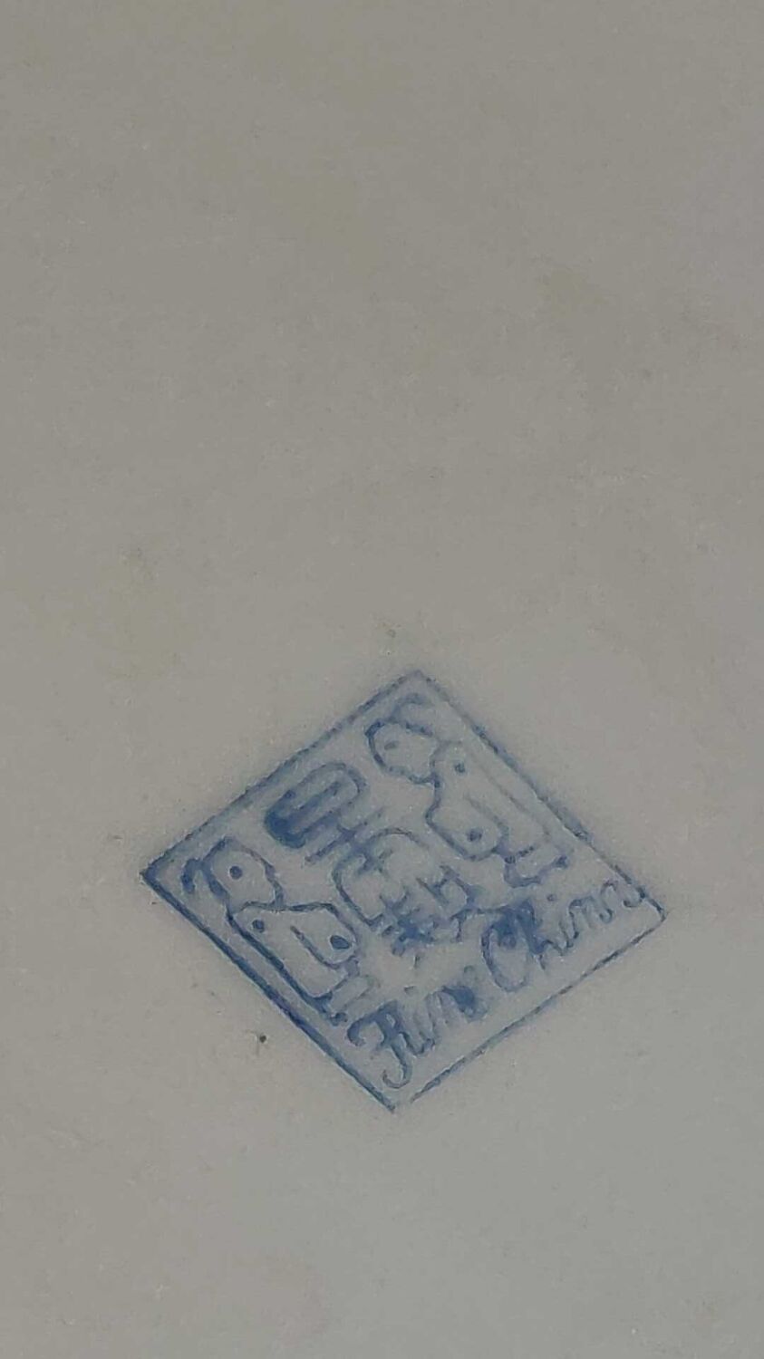 Théière japonaise en porcelaine fine, motifs Geishas, estampillé