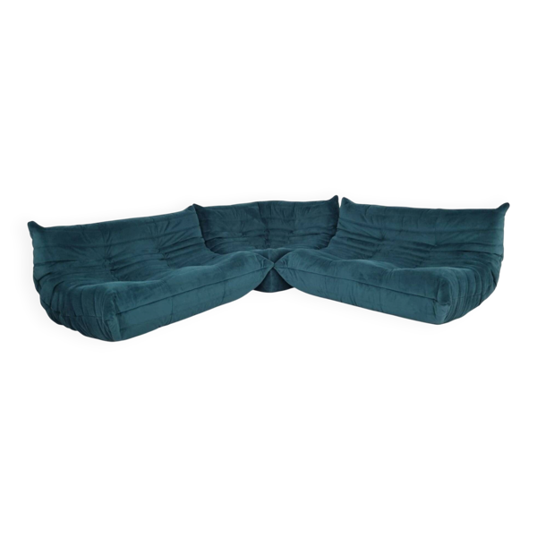 Ensemble Ligne Roset Togo 3 pièces en velours bleu canard .