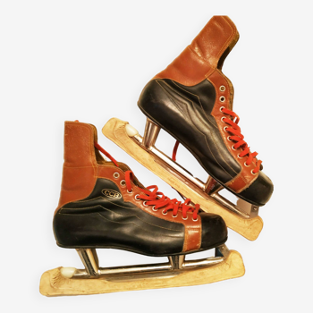 Patins de hockey sur glace marque canadienne CCB T42 vintage