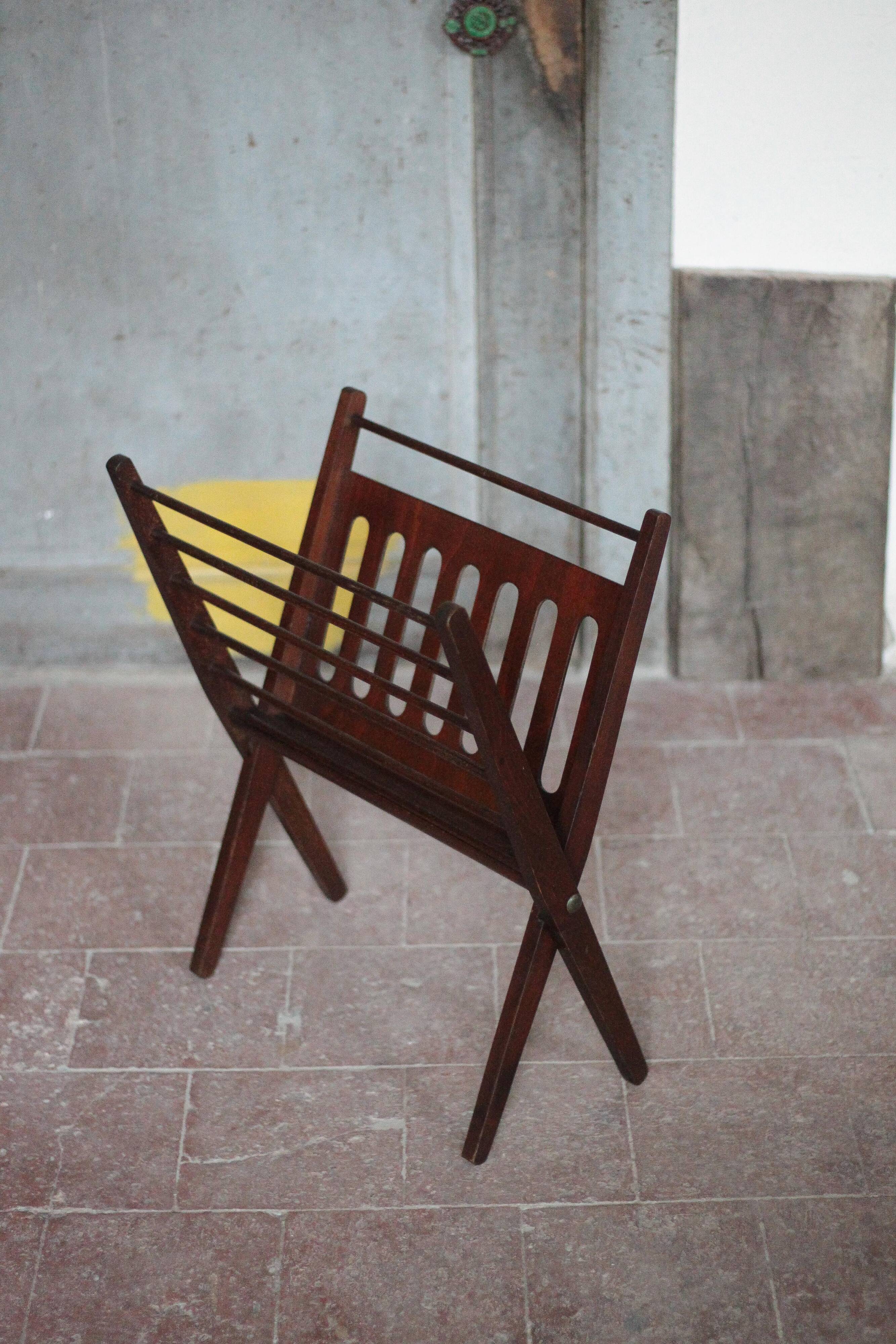 Cees Braakman vintage magazine rack, folding wooden magazine rack.