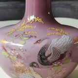 Japanese opaline vase in old pink tones. Swan decoration and polychrome floral motifs.