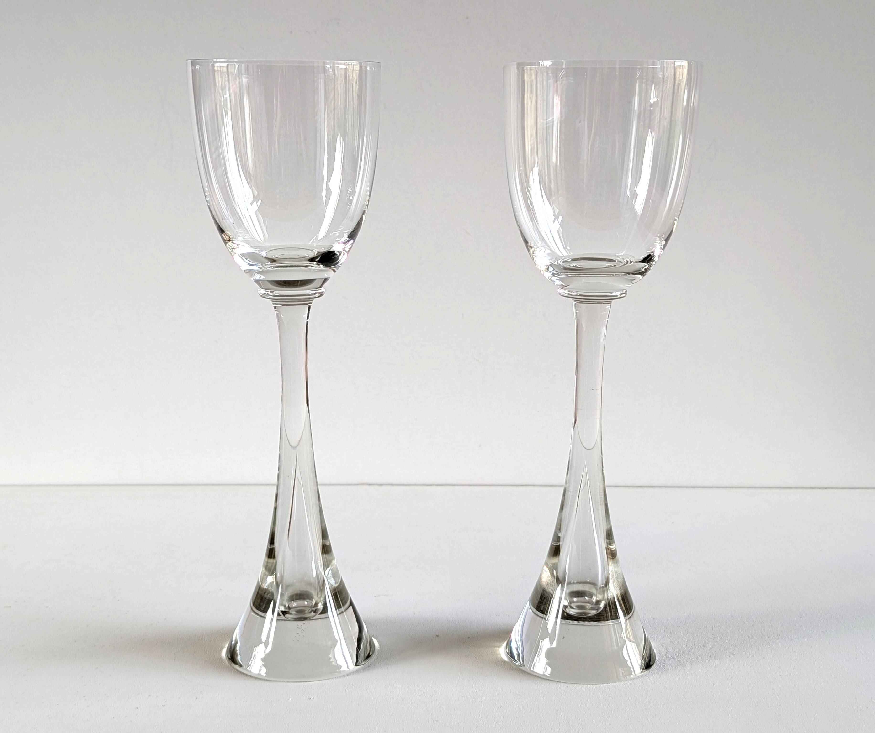 Set of 10 Flight wine glasses from the 60s