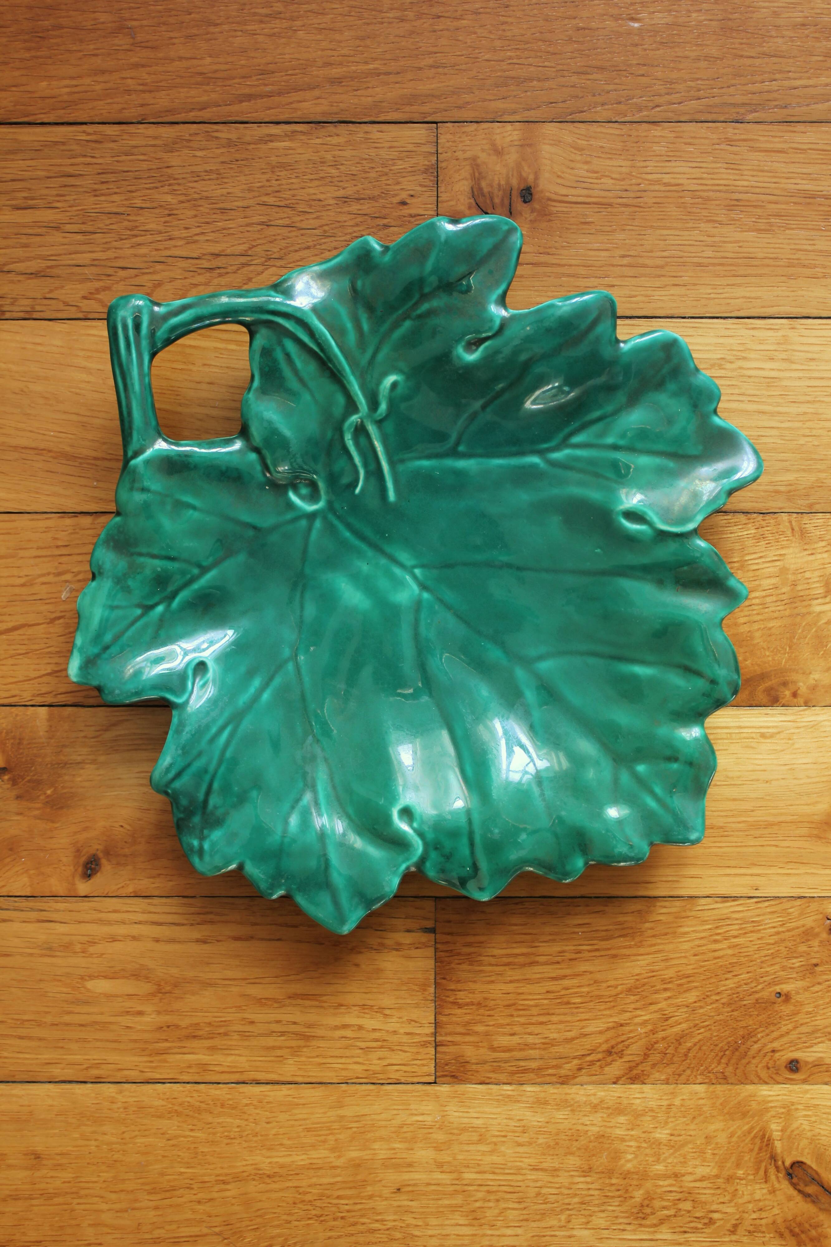 Vintage green vine leaf earthenware ceramic dish