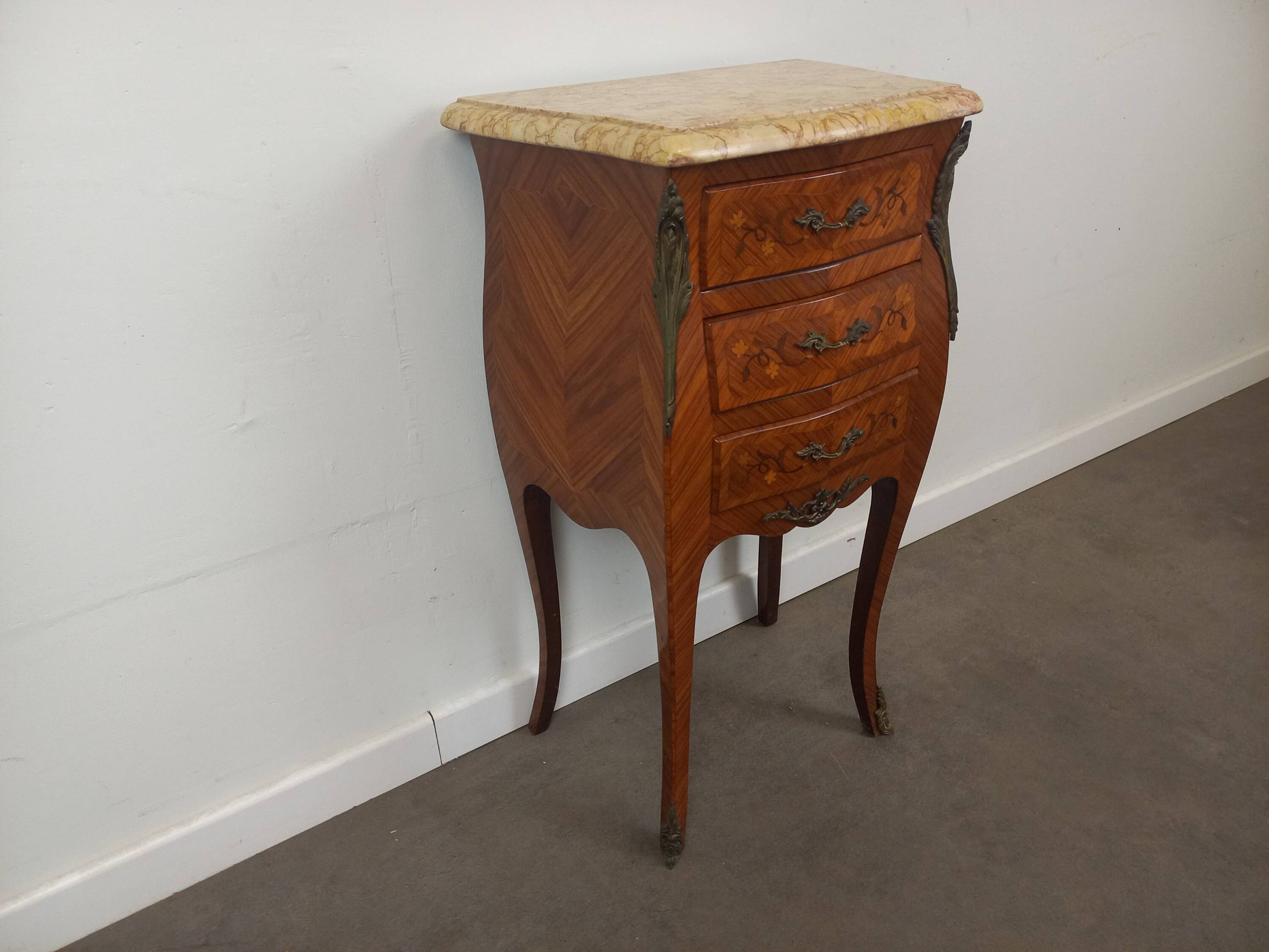 Chevet de style Louis XV