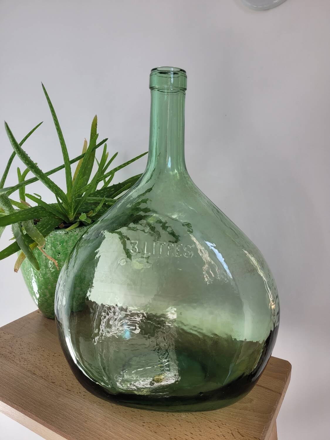 Flat demijohn