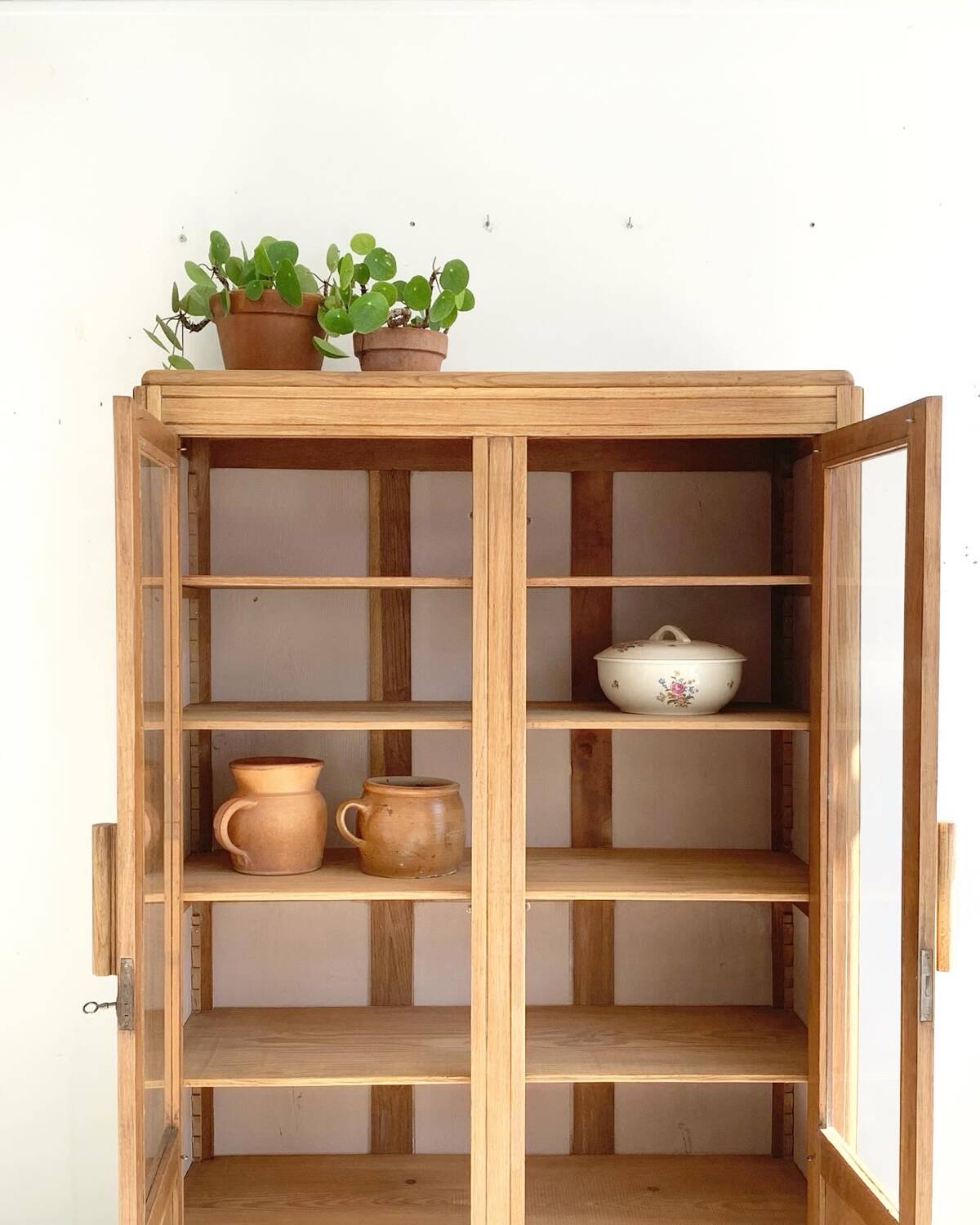 Art Deco glass cabinet