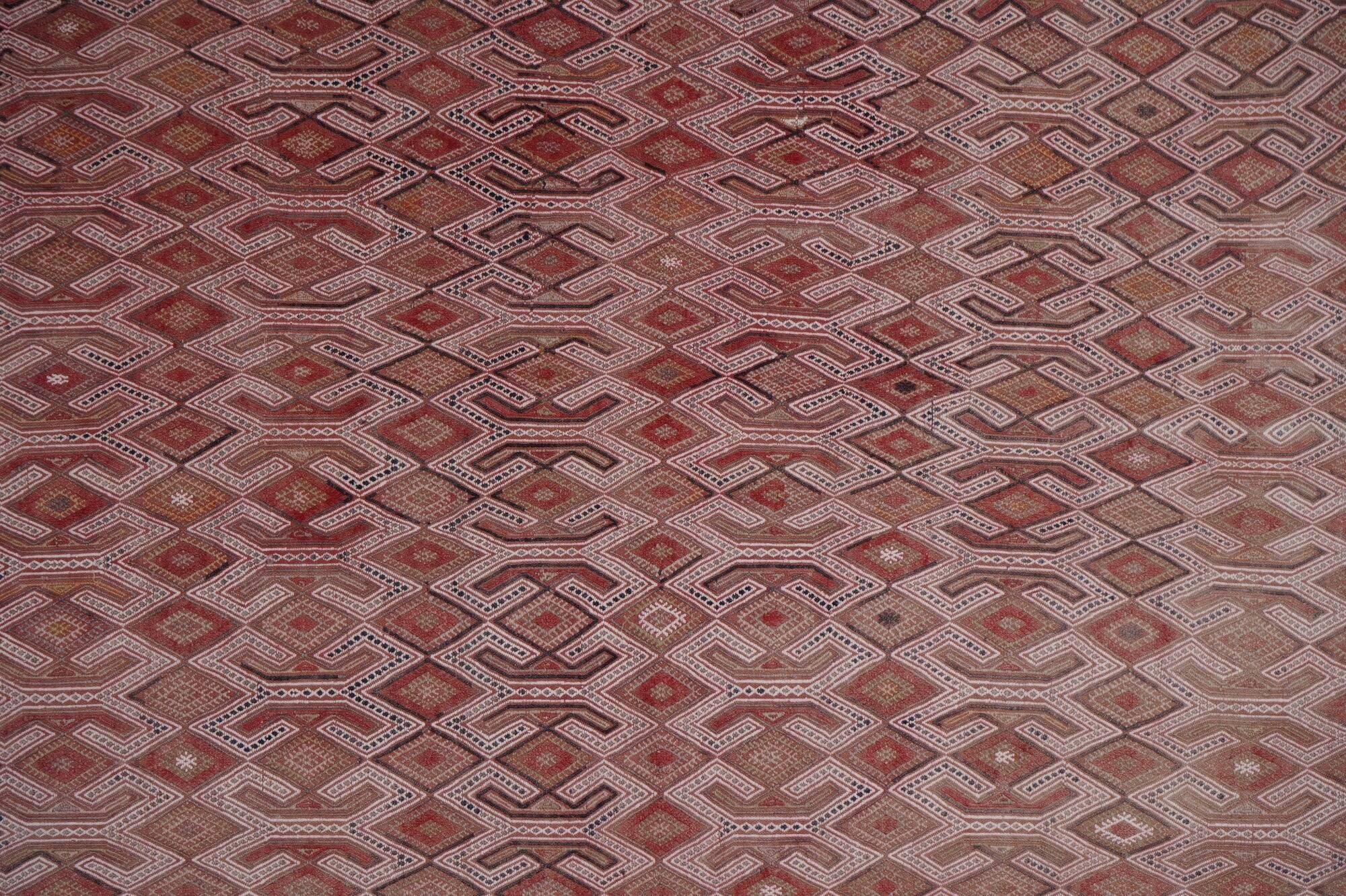 Vintage Turkish kilim, handwoven, 160x235 cm.