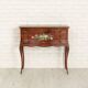 Commode décorative avec des motifs floraux
