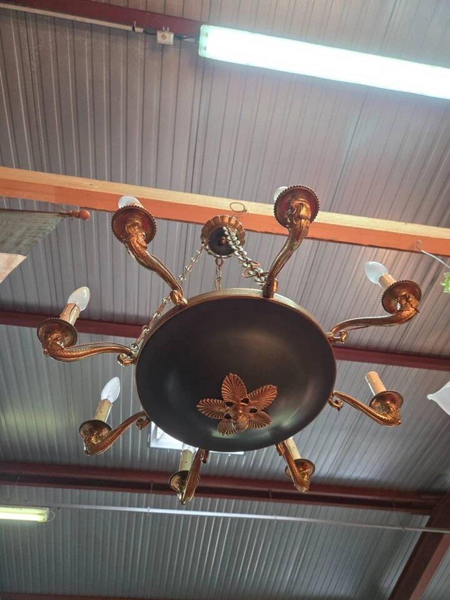 Empire-style chandelier in finely chiselled and gilded bronze