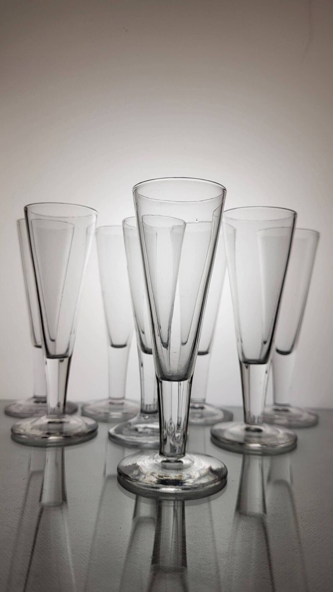 8 flûtes à champagne en cristal - XIXème