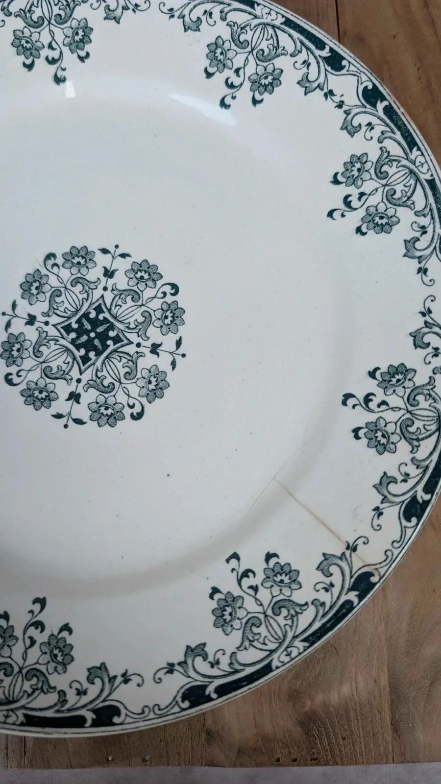 Plate on foot Sarreguemines – model Mignon