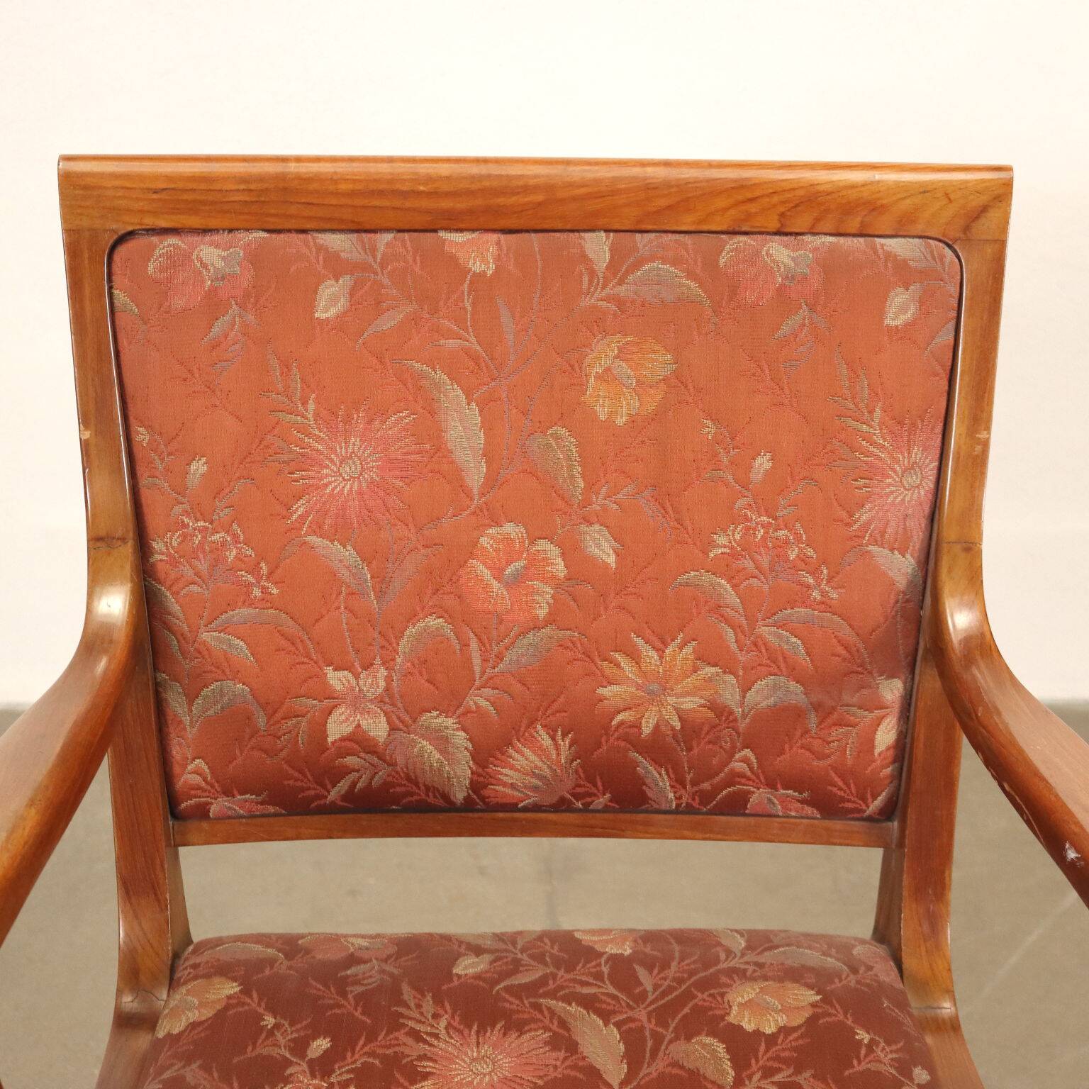 Vintage armchair in mahogany and fabric, design, Italy, 1950s