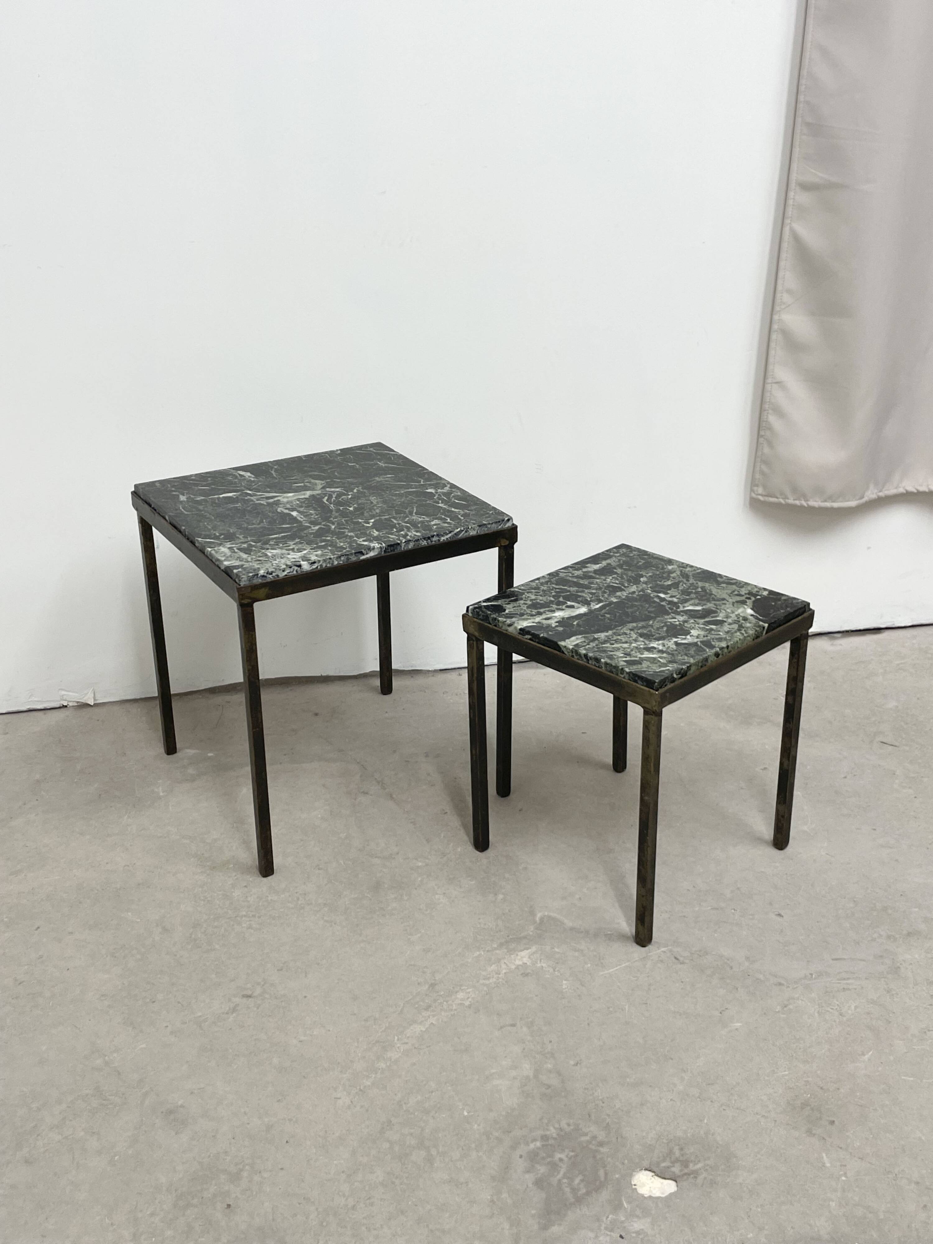 Set of nesting tables in marble