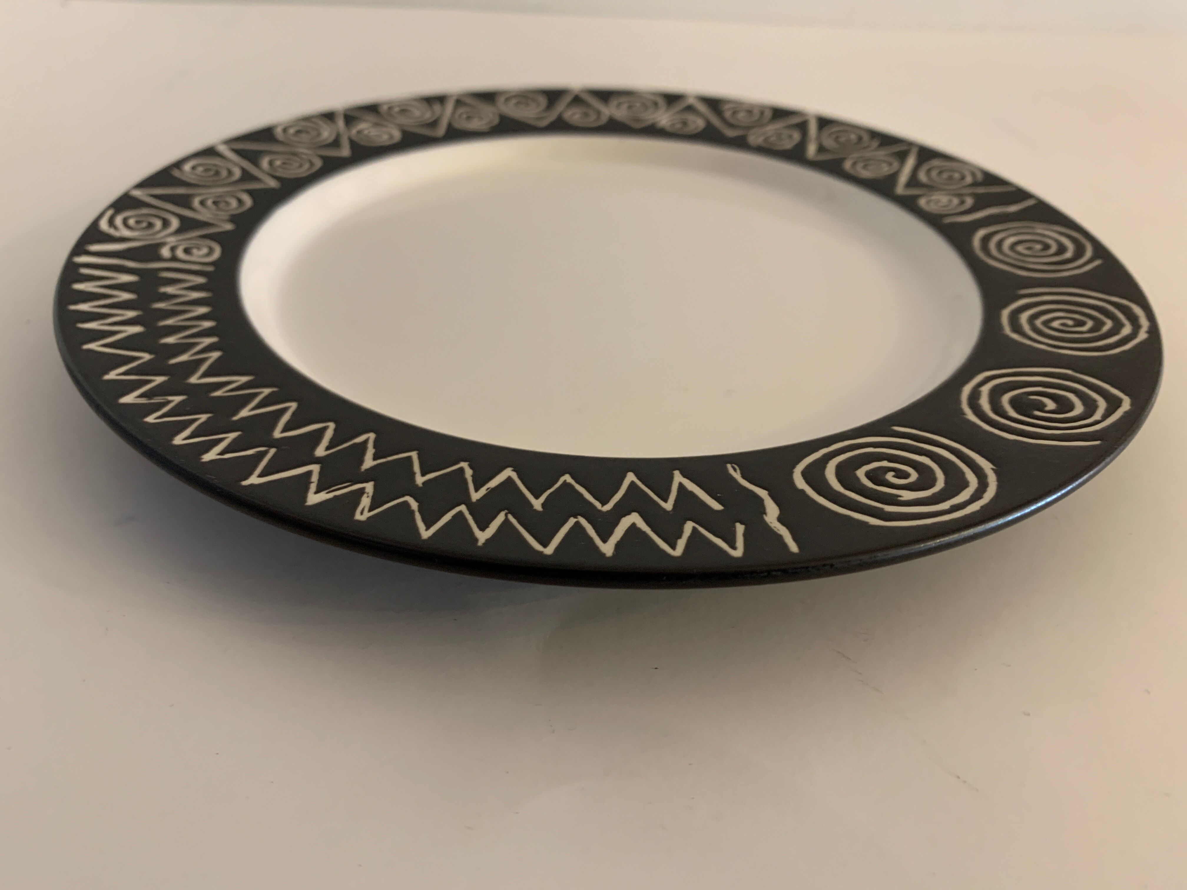 6 black and white dessert plates Scraffito, Habitat Japan, 1970