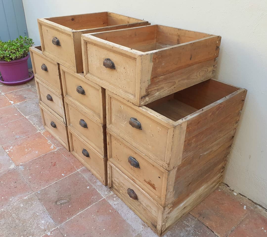 Countertop furniture 11 drawers