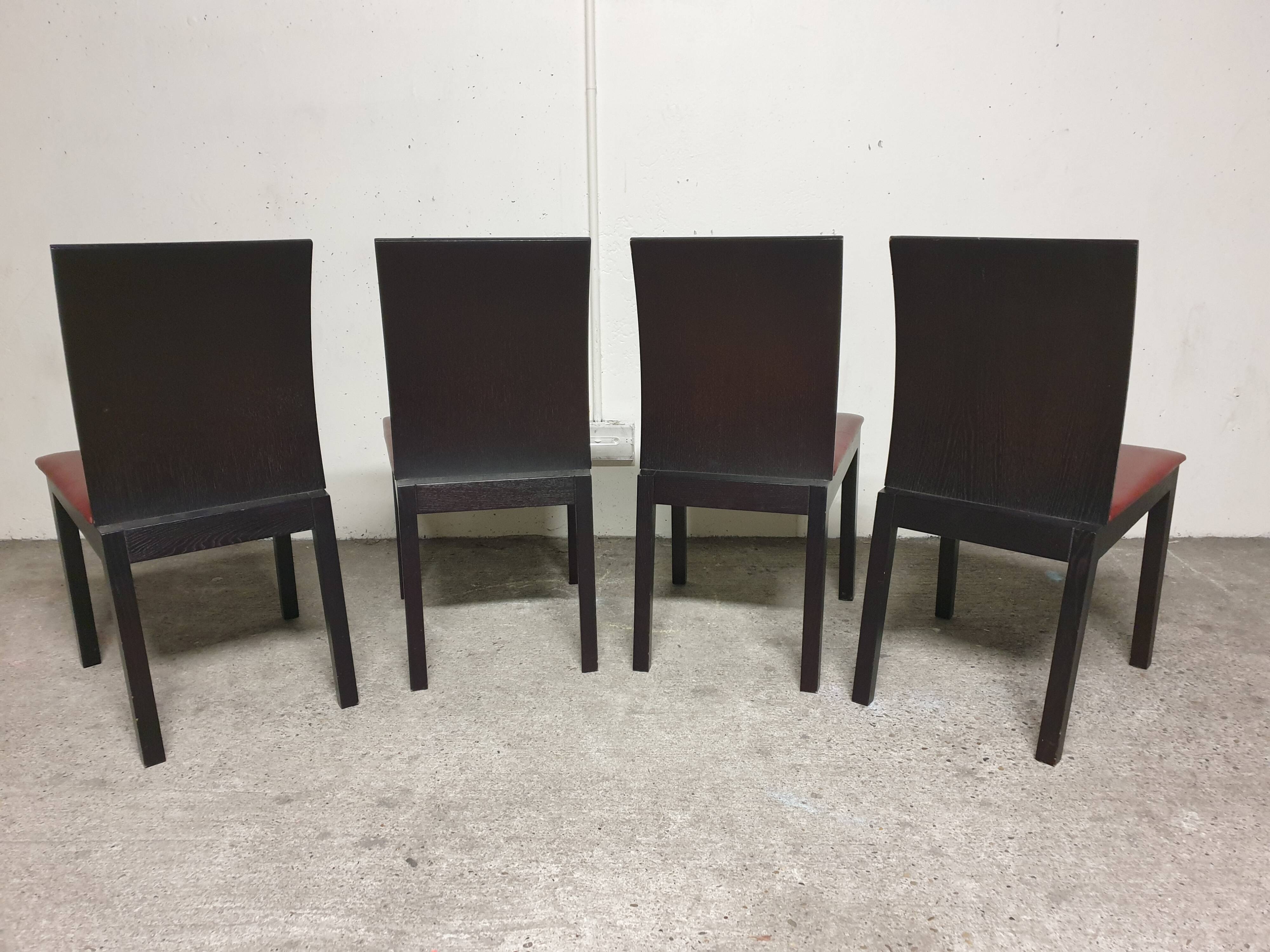 Set de 4 chaises design italien vintage 2000