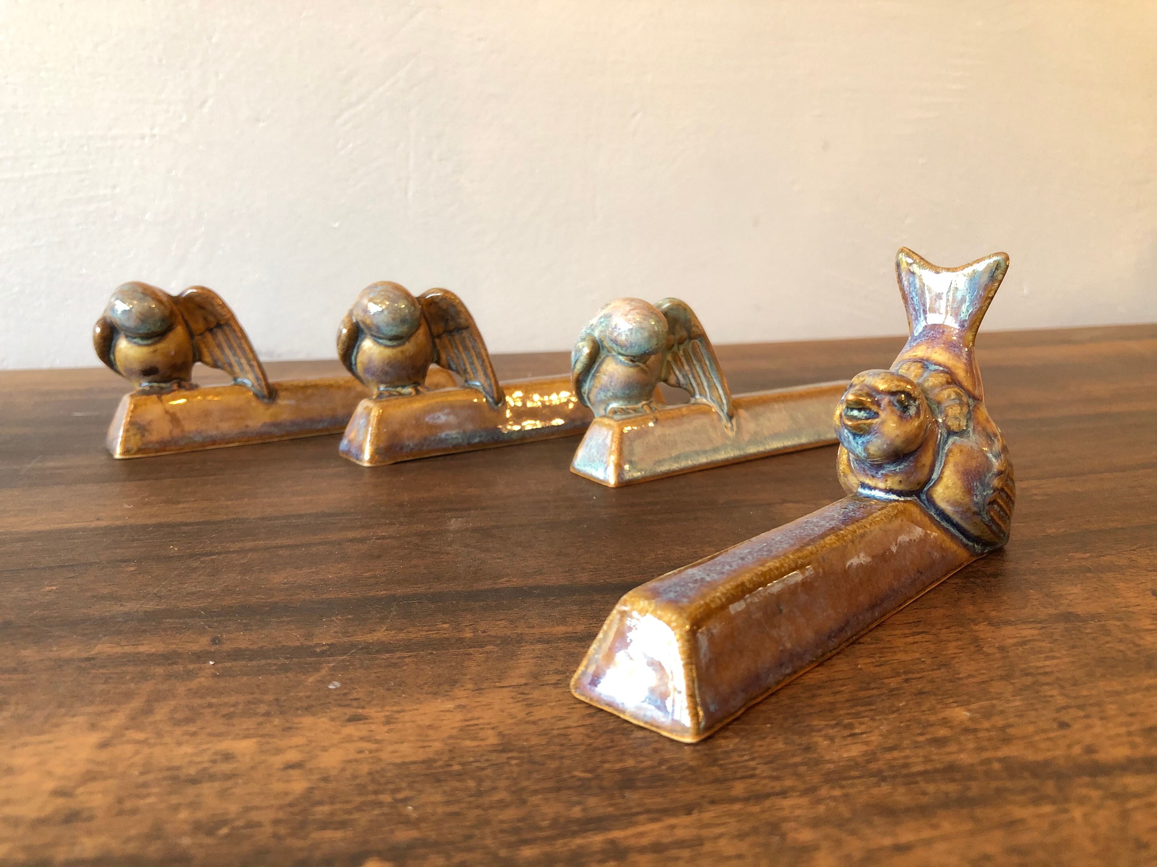 Set of 4 ceramic knife holders