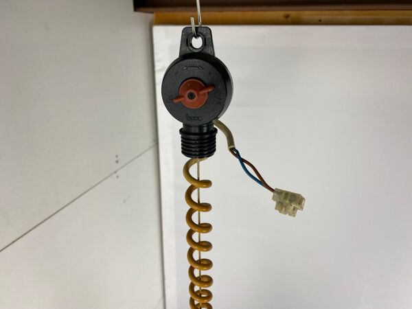 Lampe suspendue blanche vintage witchhat / chapeau de sorcière réglable