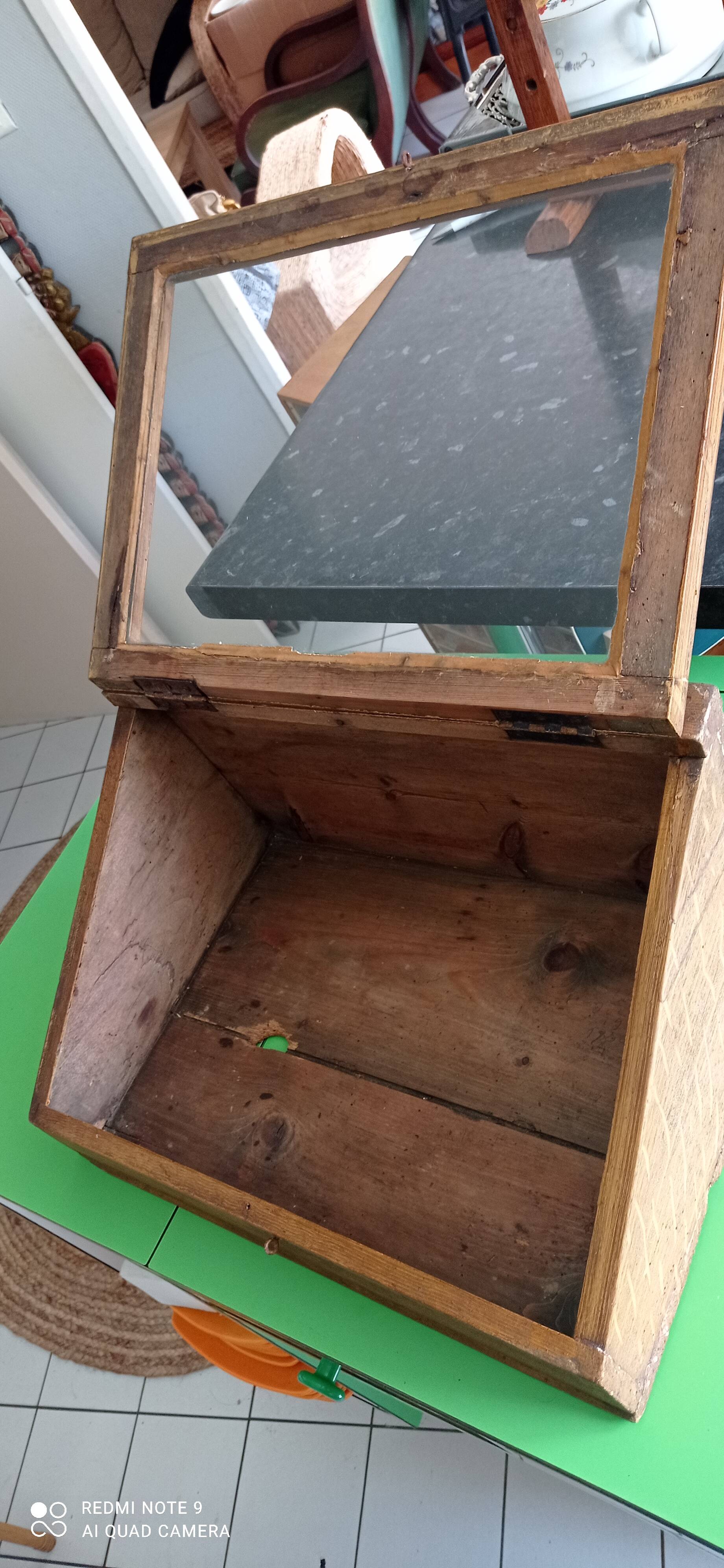 Old vintage display case