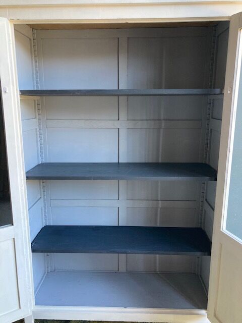 Parisian wardrobe cream showcase