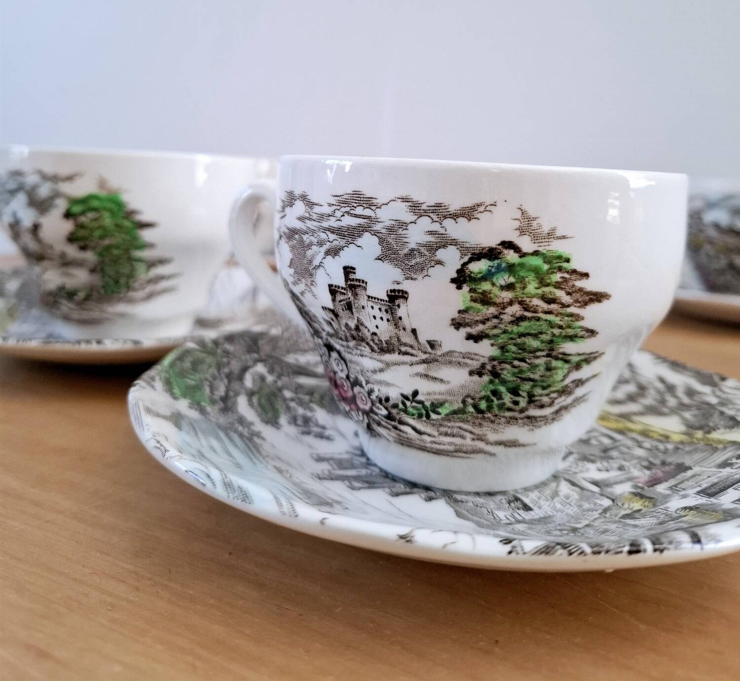 Tasses et soucoupes wedgwood england