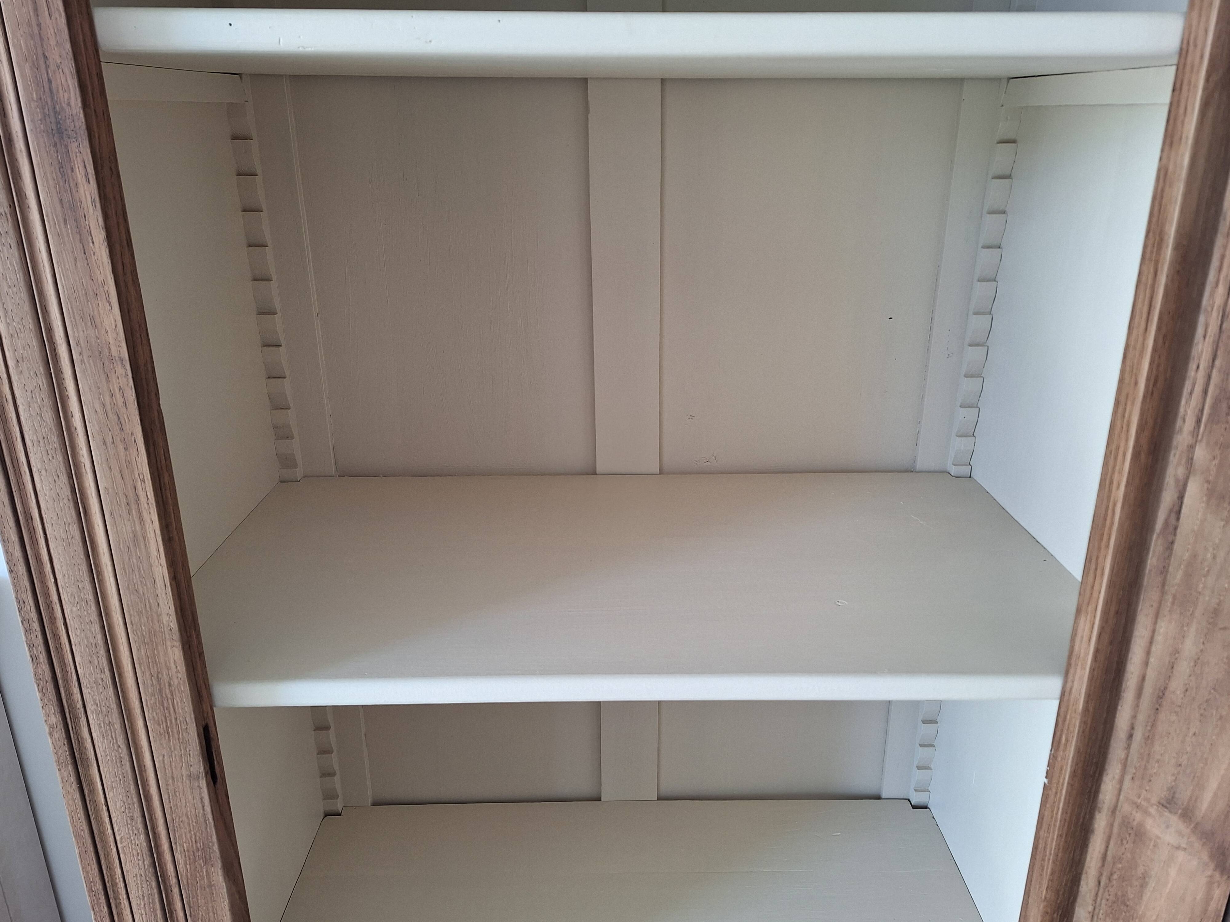 Oak solid bonnetière / wardrobe / dresser from 1940