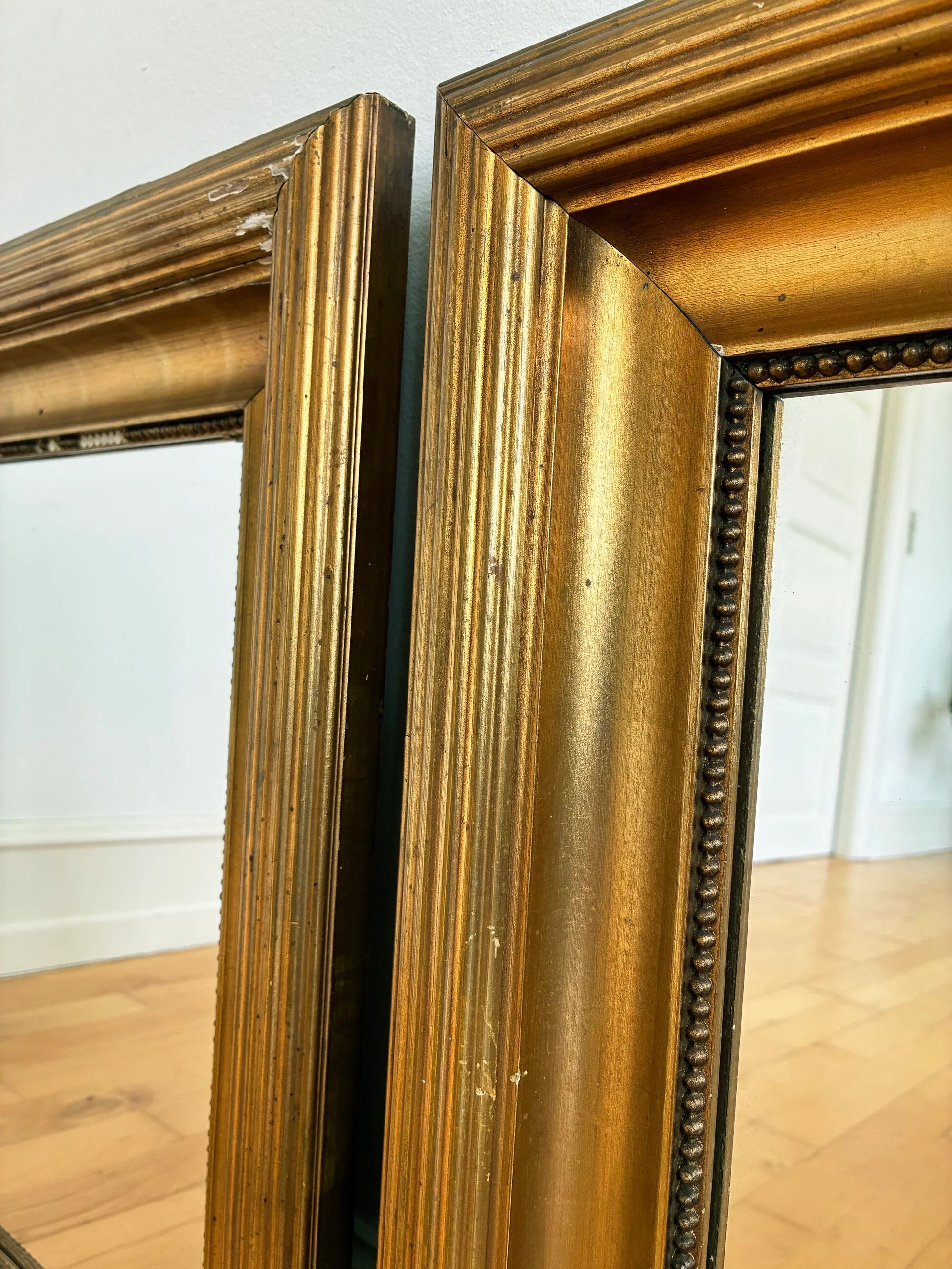 Paire de miroirs muraux en bois doré danois antiques, fin du 19e siècle