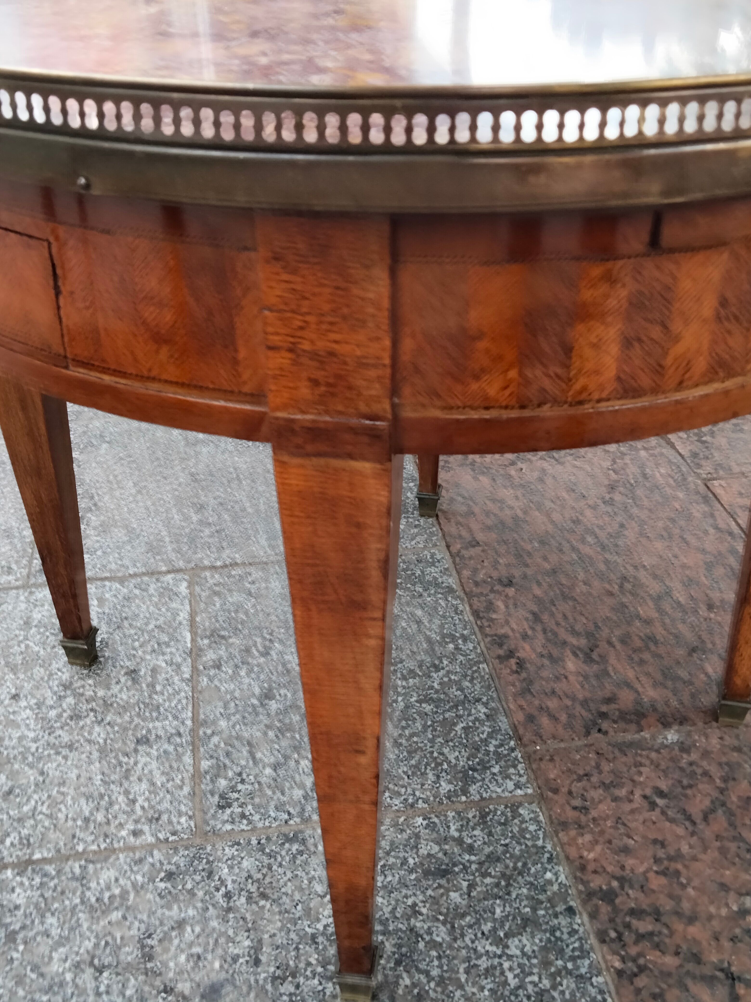 Coffee table hot water bottle old style Louis XVl