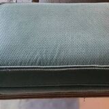 Salon canapé chaises pouf