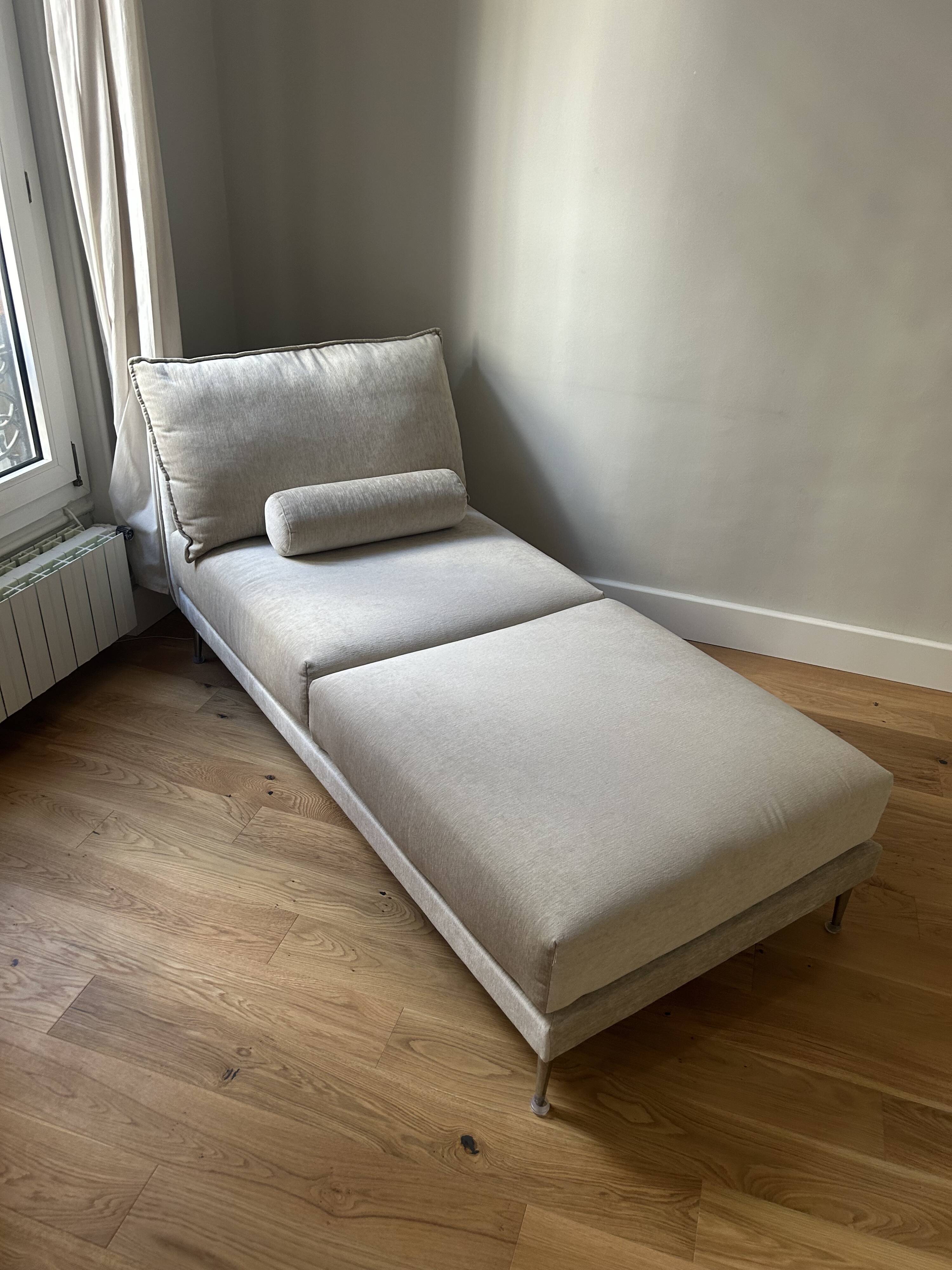 Sofa / Chaise longue / Day bed