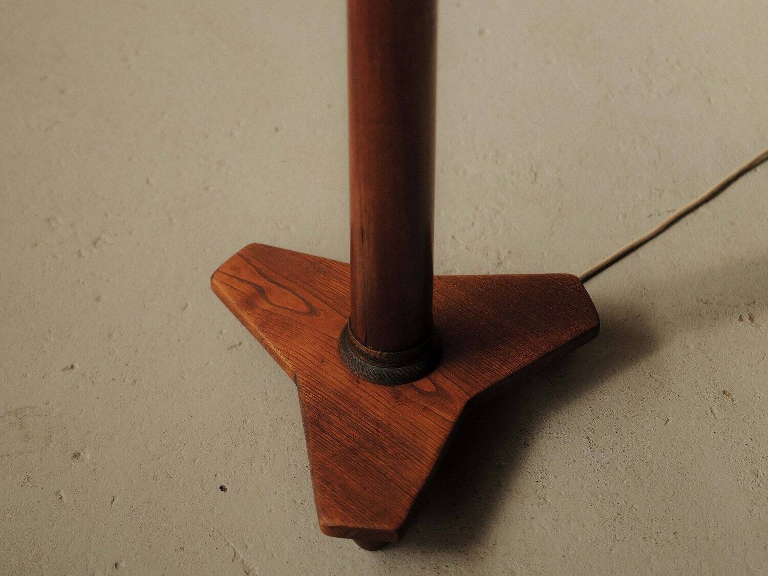 Art Deco floor lamp in mahogany and metal, 1930s