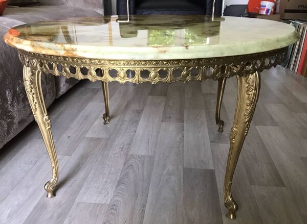 Table basse d’appoint en marbre et laiton