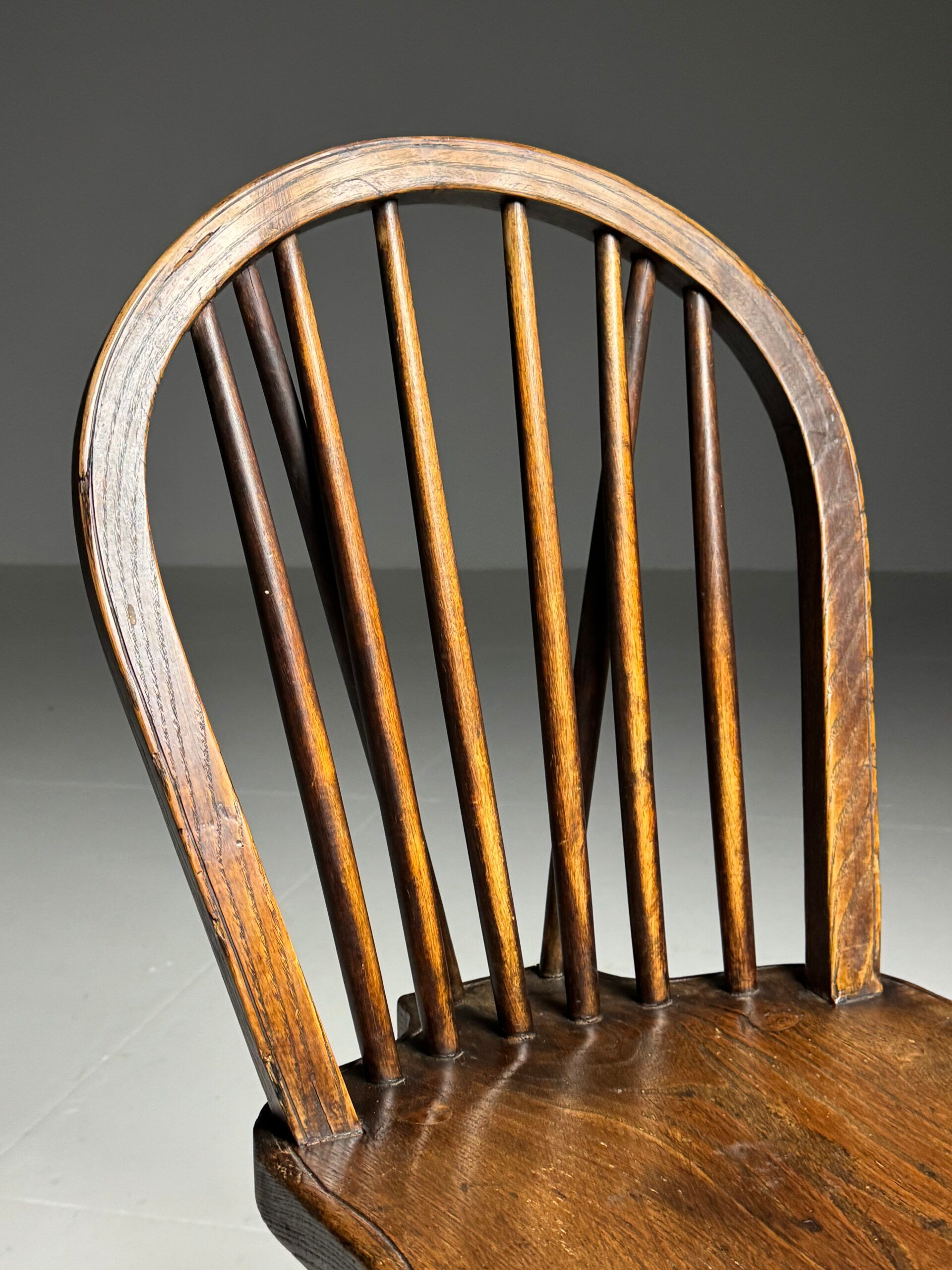 Set of 4 Windsor dining chairs