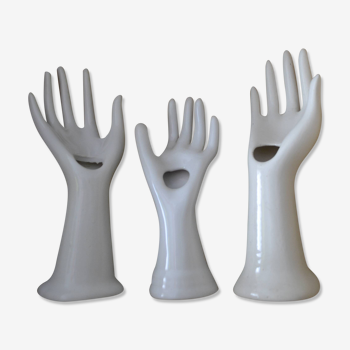 Set of 3 white soliflore hands