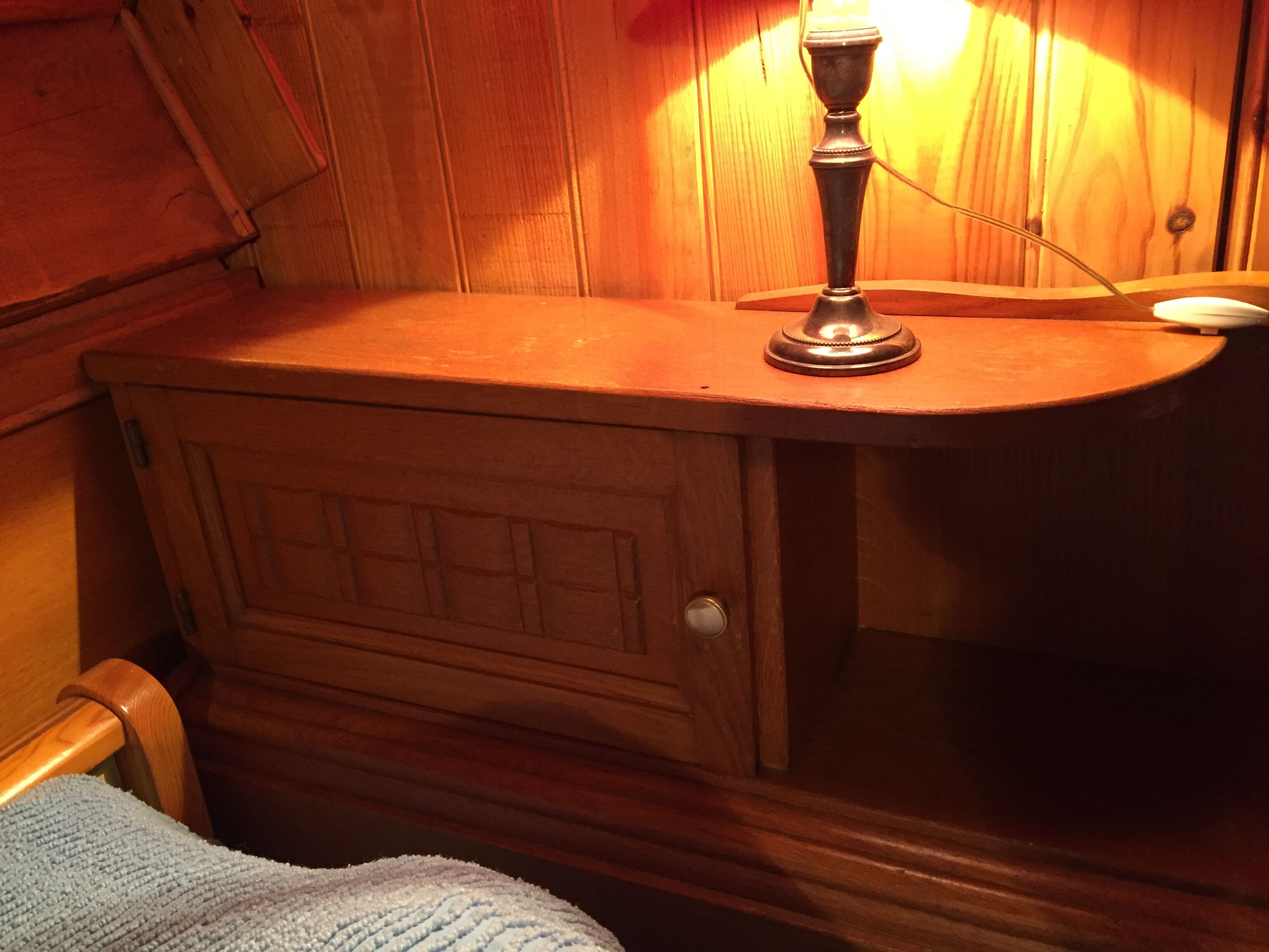 Cosy en bois vintage années 1960