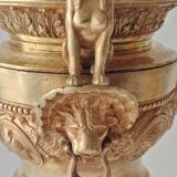 Paire de vases en bronze