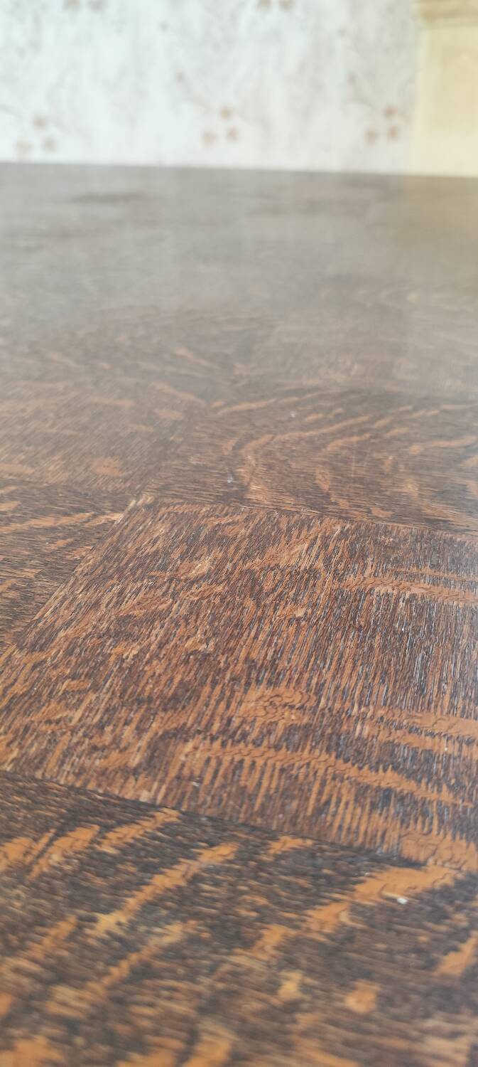 Pretty dining room table