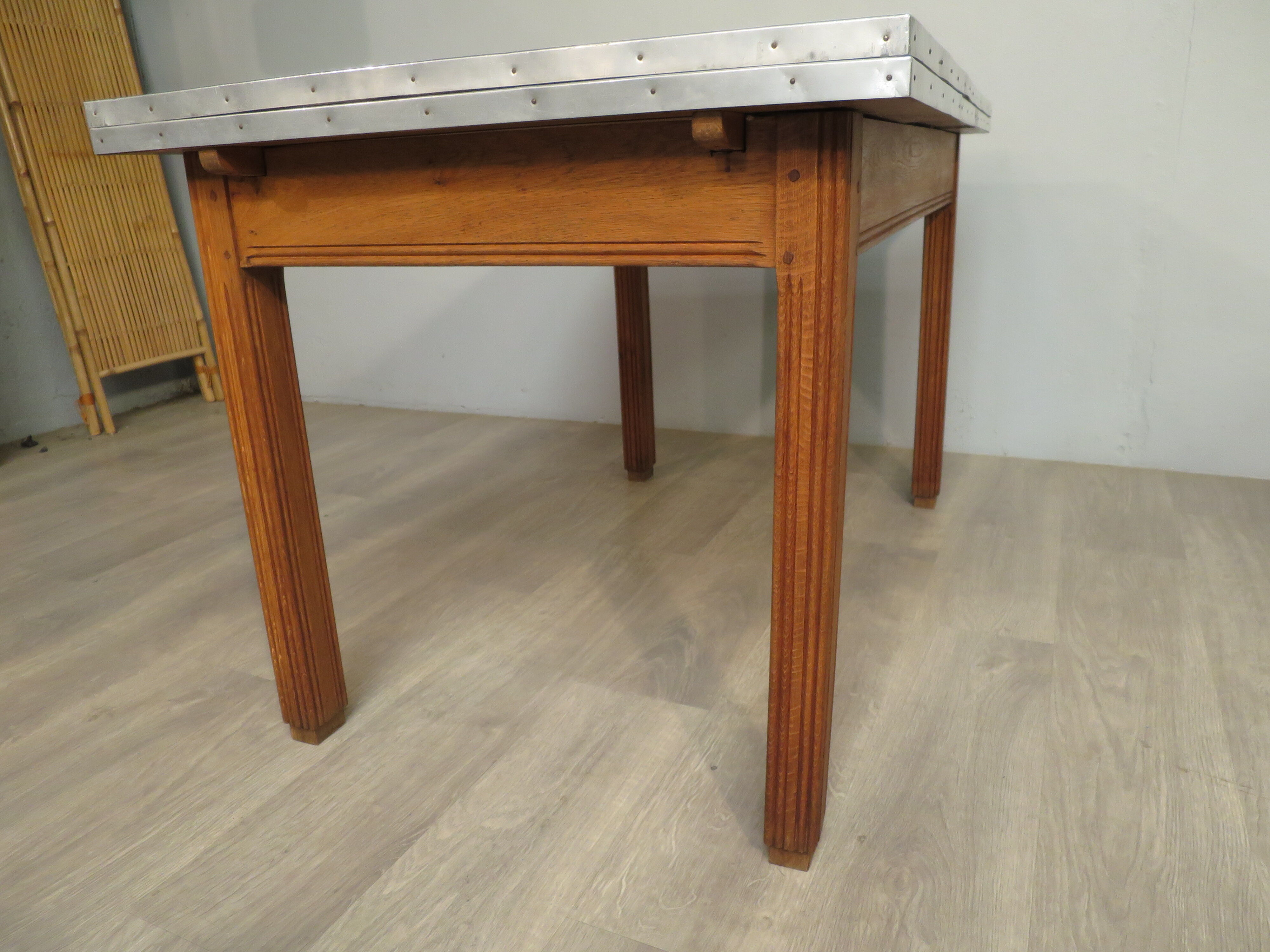 Table 60s in solid oak