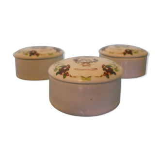 Lot de 3 boites rondes identiques en porcelaine