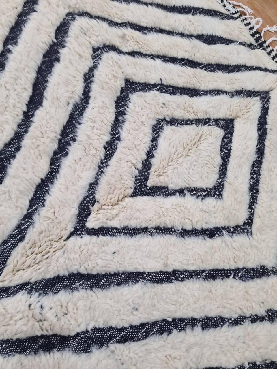 Handmade wool Berber rug 300X200 cm
