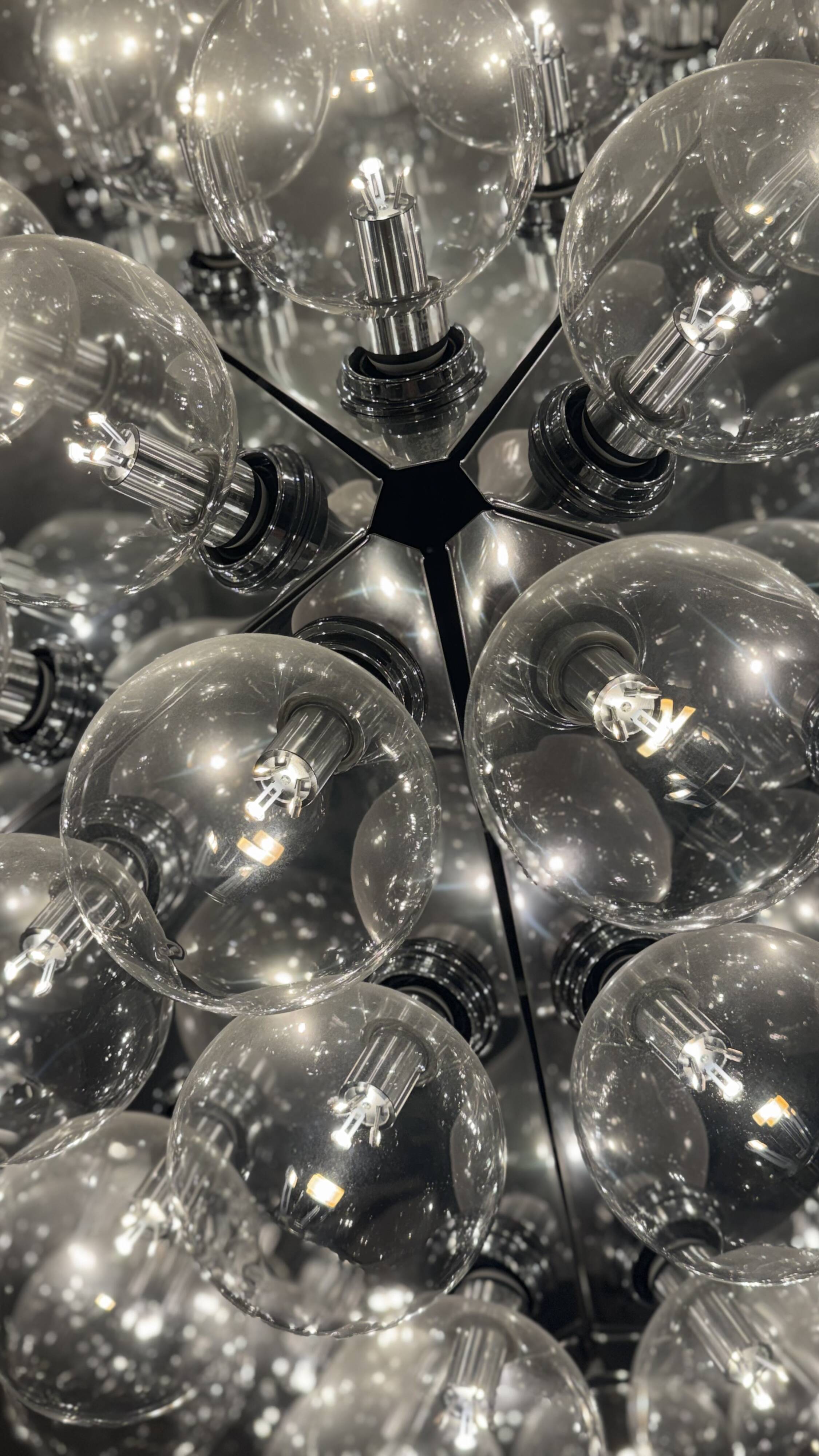 Suspension FLOS Taraxacum 88 large model (120 LED bulbs)