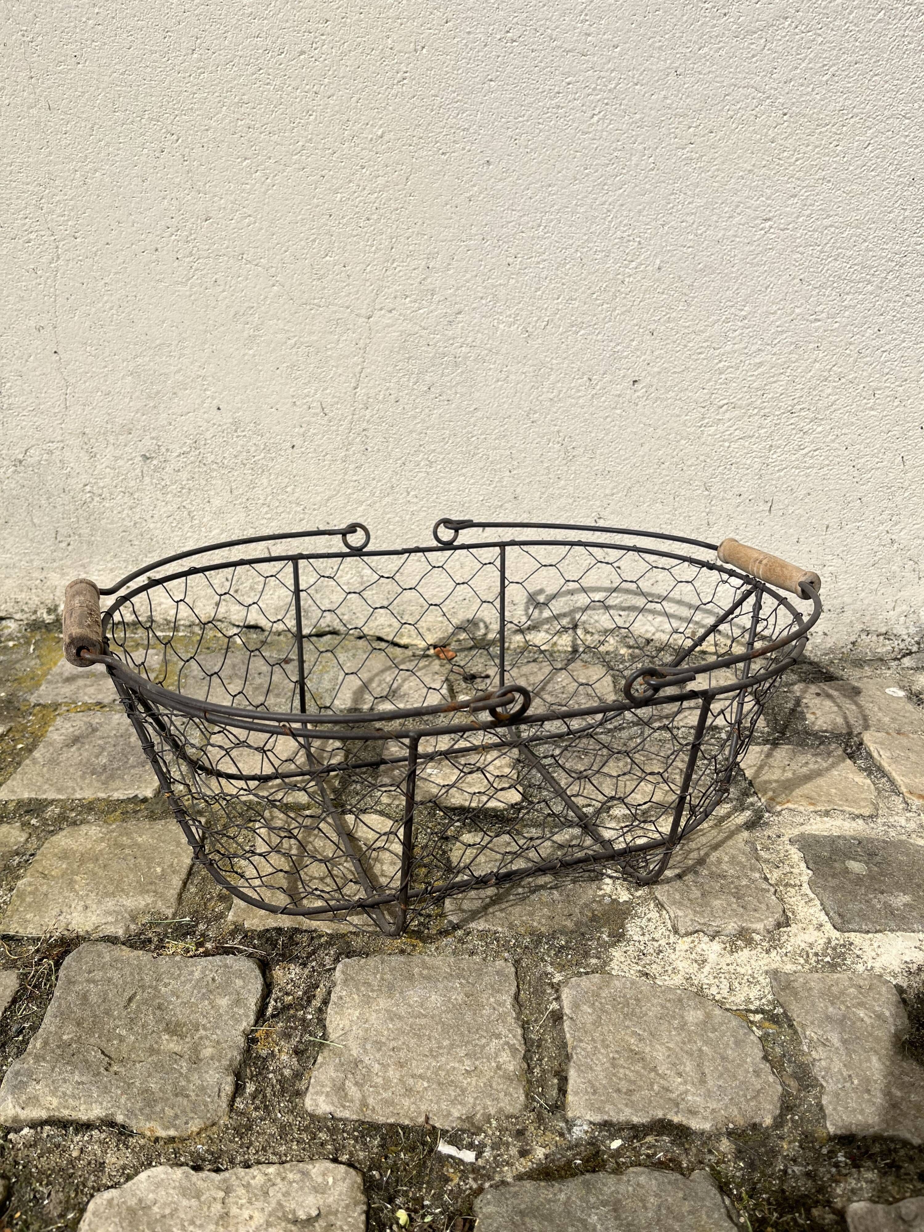 Large format wire basket